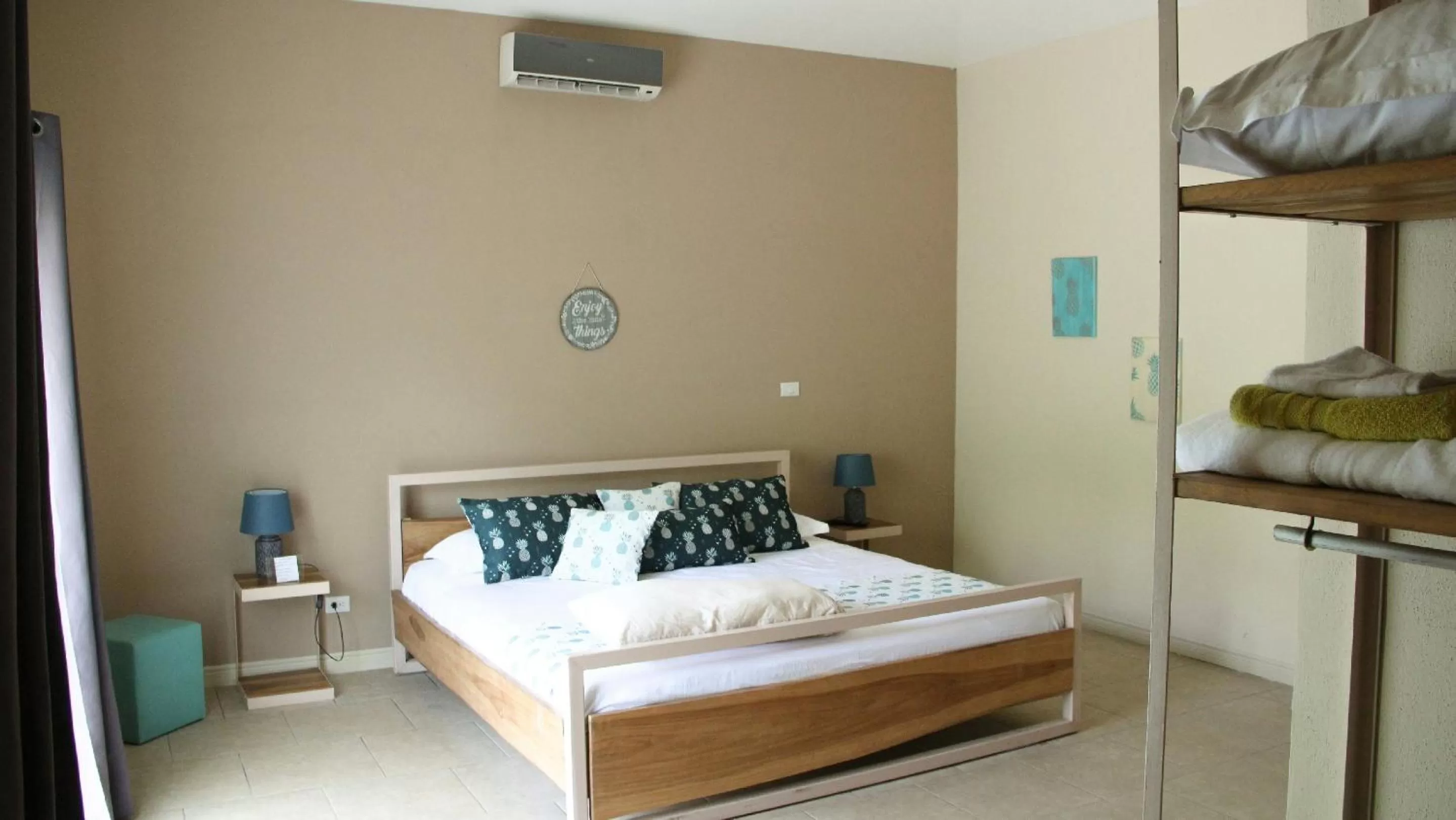 Small Double Room in Tee-K Lodge Tamarindo