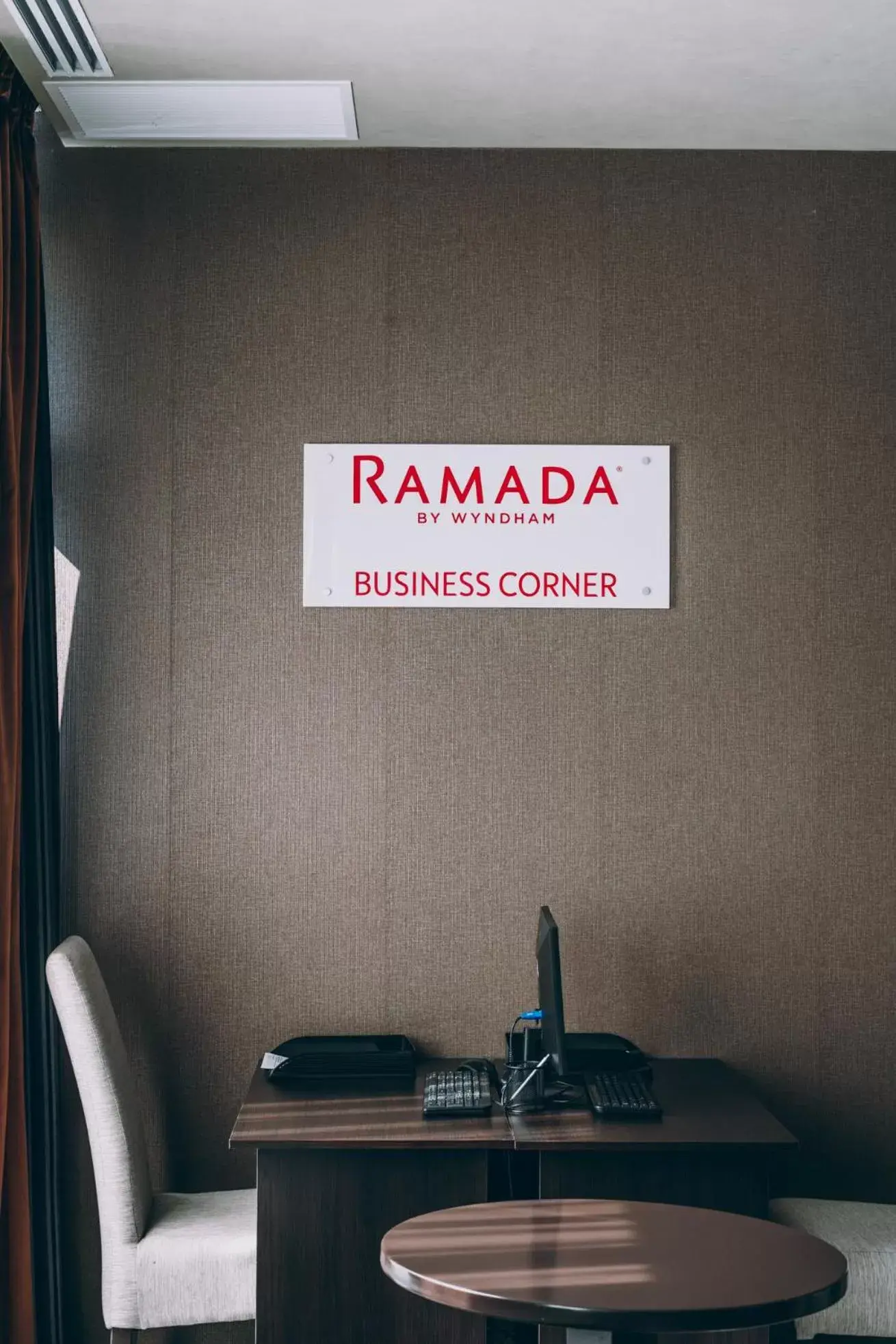 Business facilities in Ramada by Wyndham Constanta