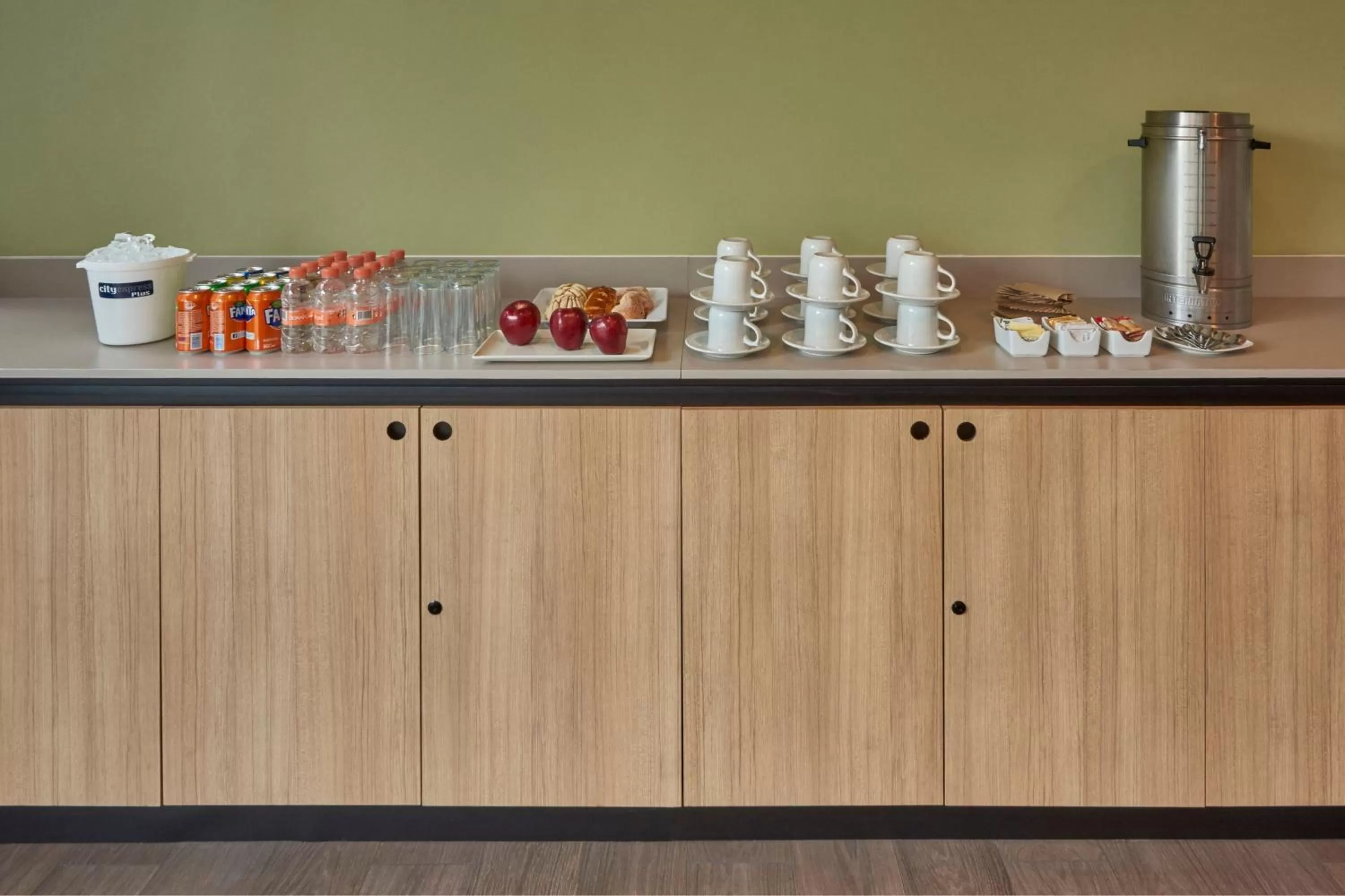 Meeting/conference room in City Express Plus by Marriott Ciudad de México Insurgentes Sur