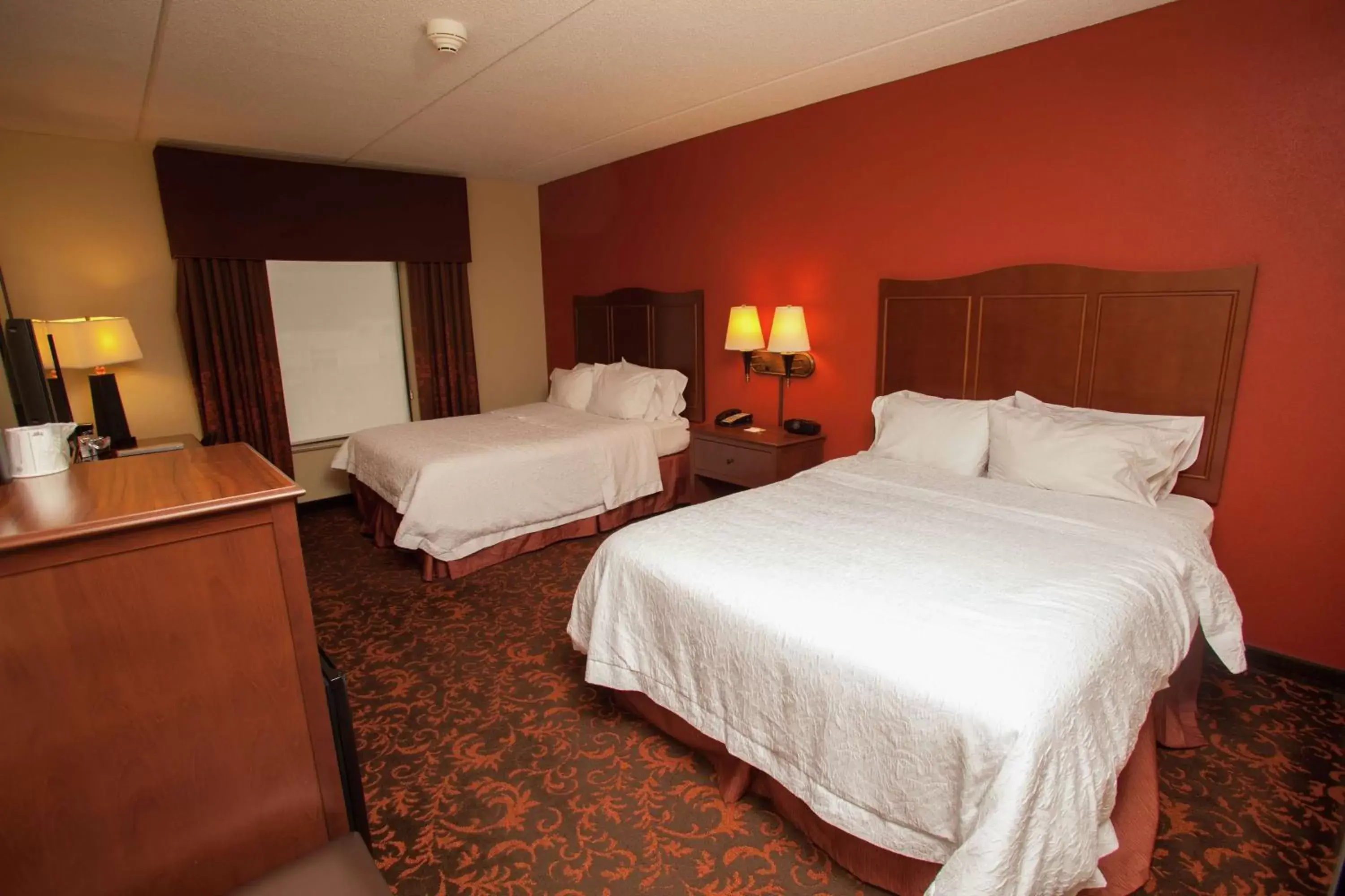 Bed in Hampton Inn Elmira/Horseheads