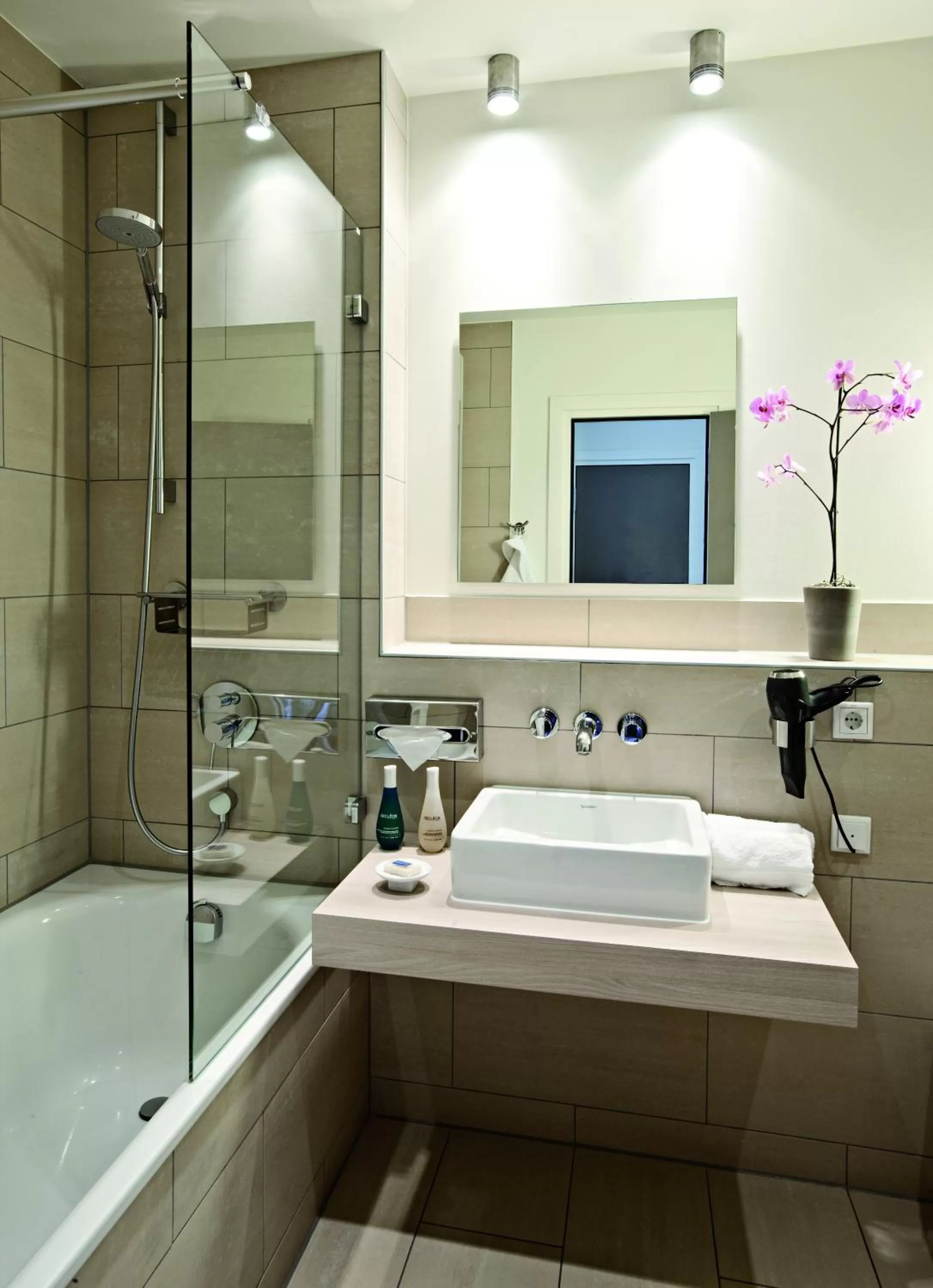 Bathroom in Aspria Hannover Maschsee Sport & Spa