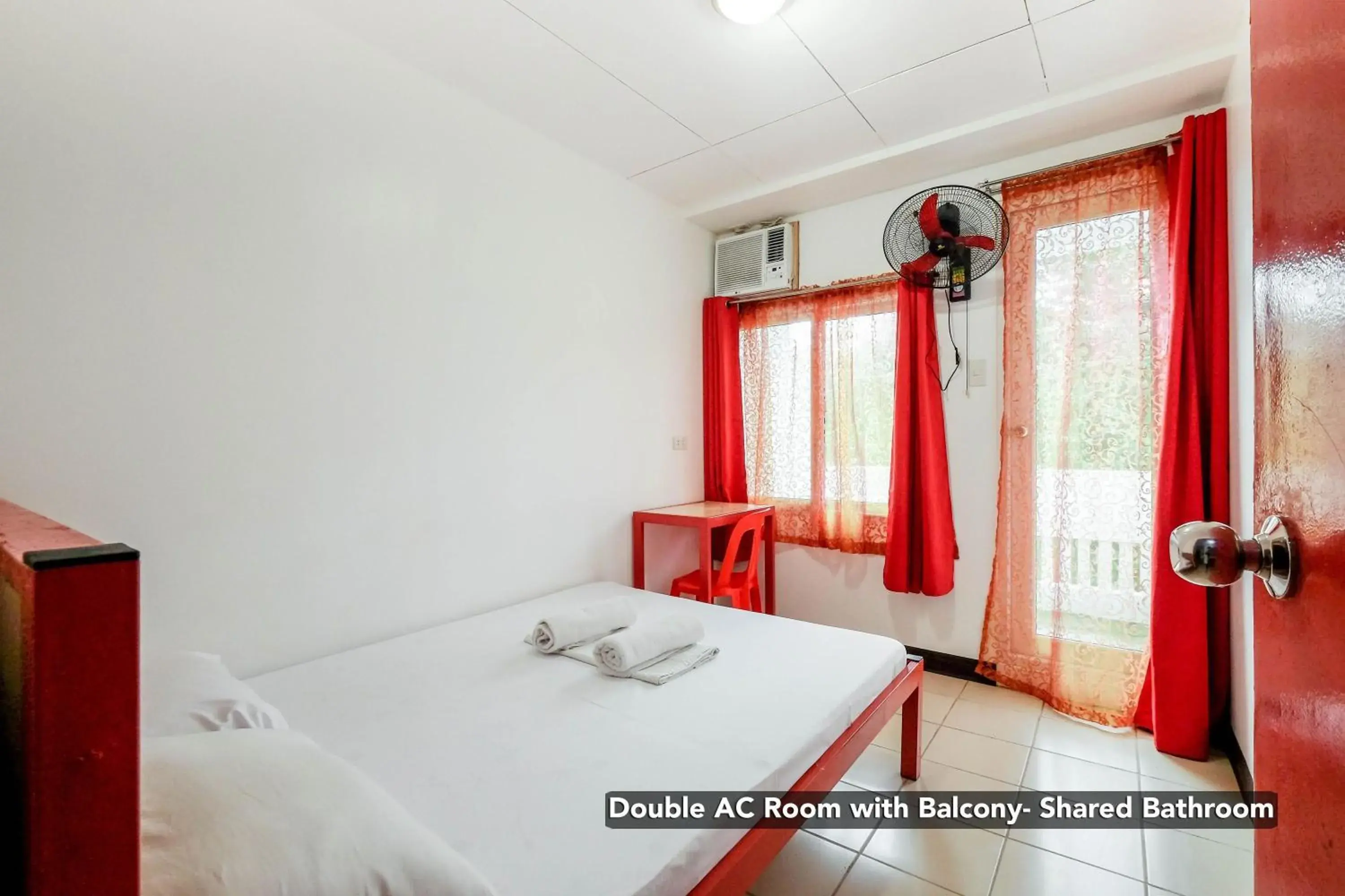 Bedroom, Bed in Stay Malate (Wanderers Guest House)