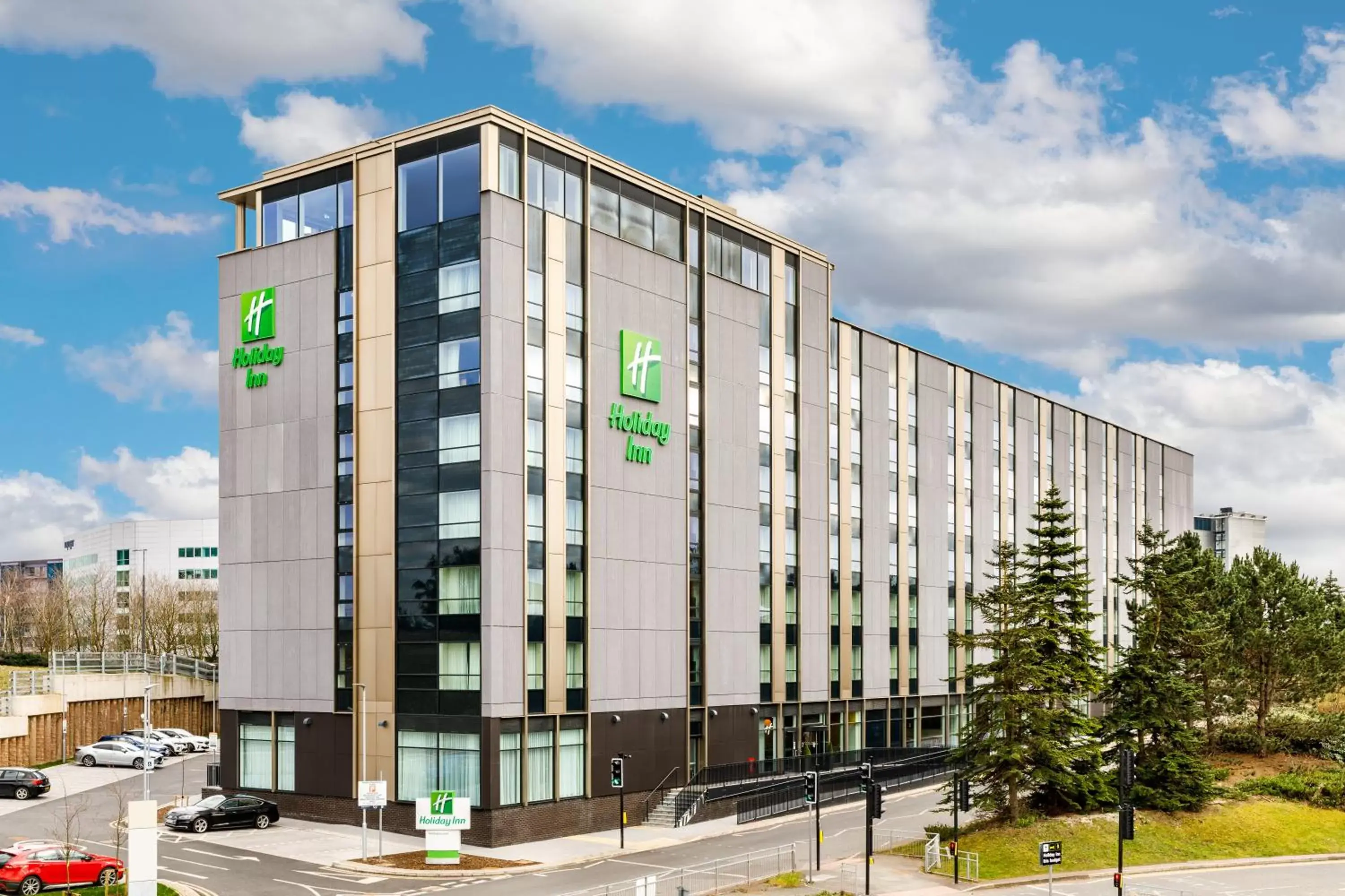 Property Building in Holiday Inn Manchester Airport, an IHG Hotel