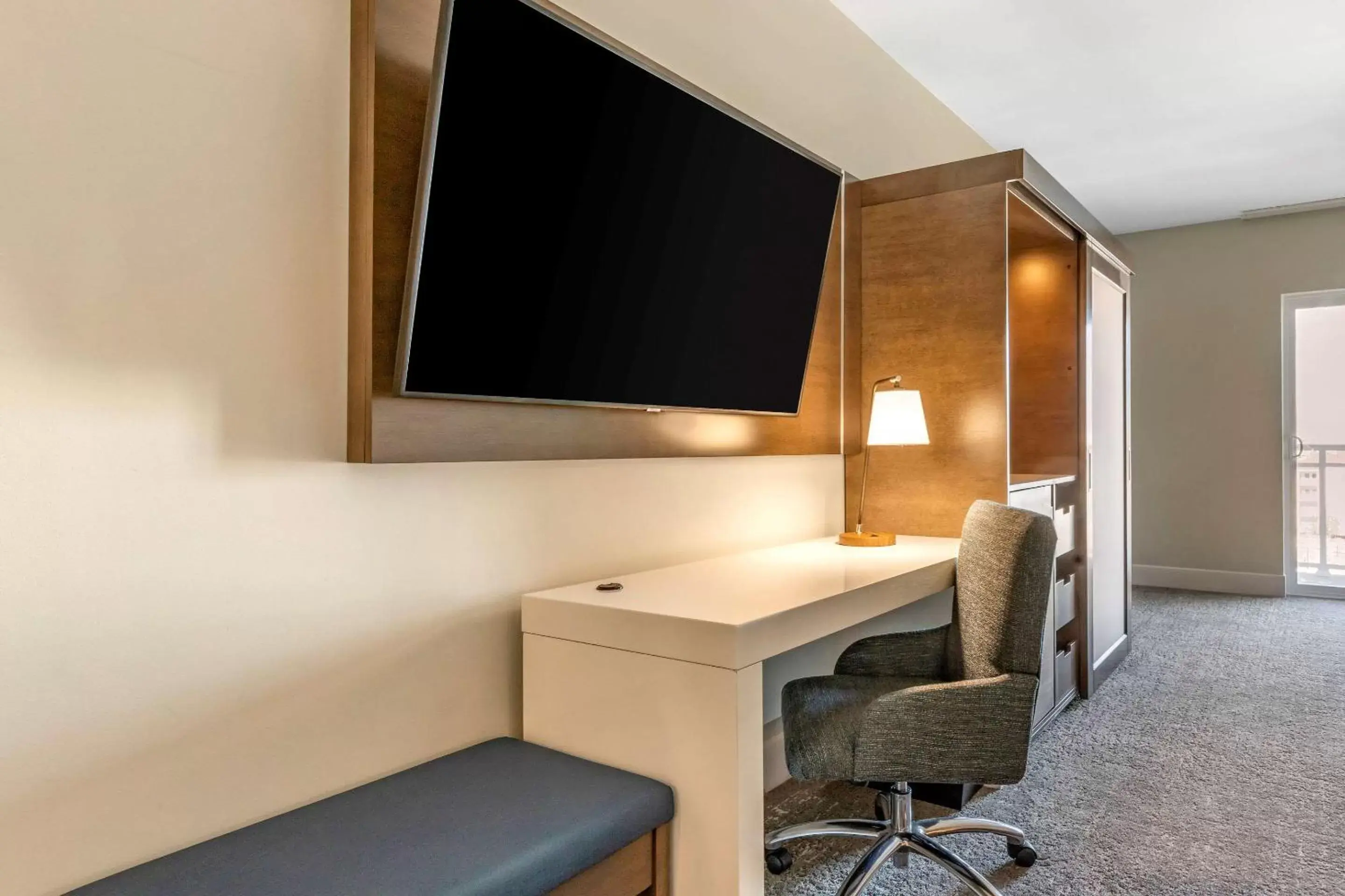 Photo of the whole room, TV/Entertainment Center in Cambria Hotel Ocean City - Bayfront