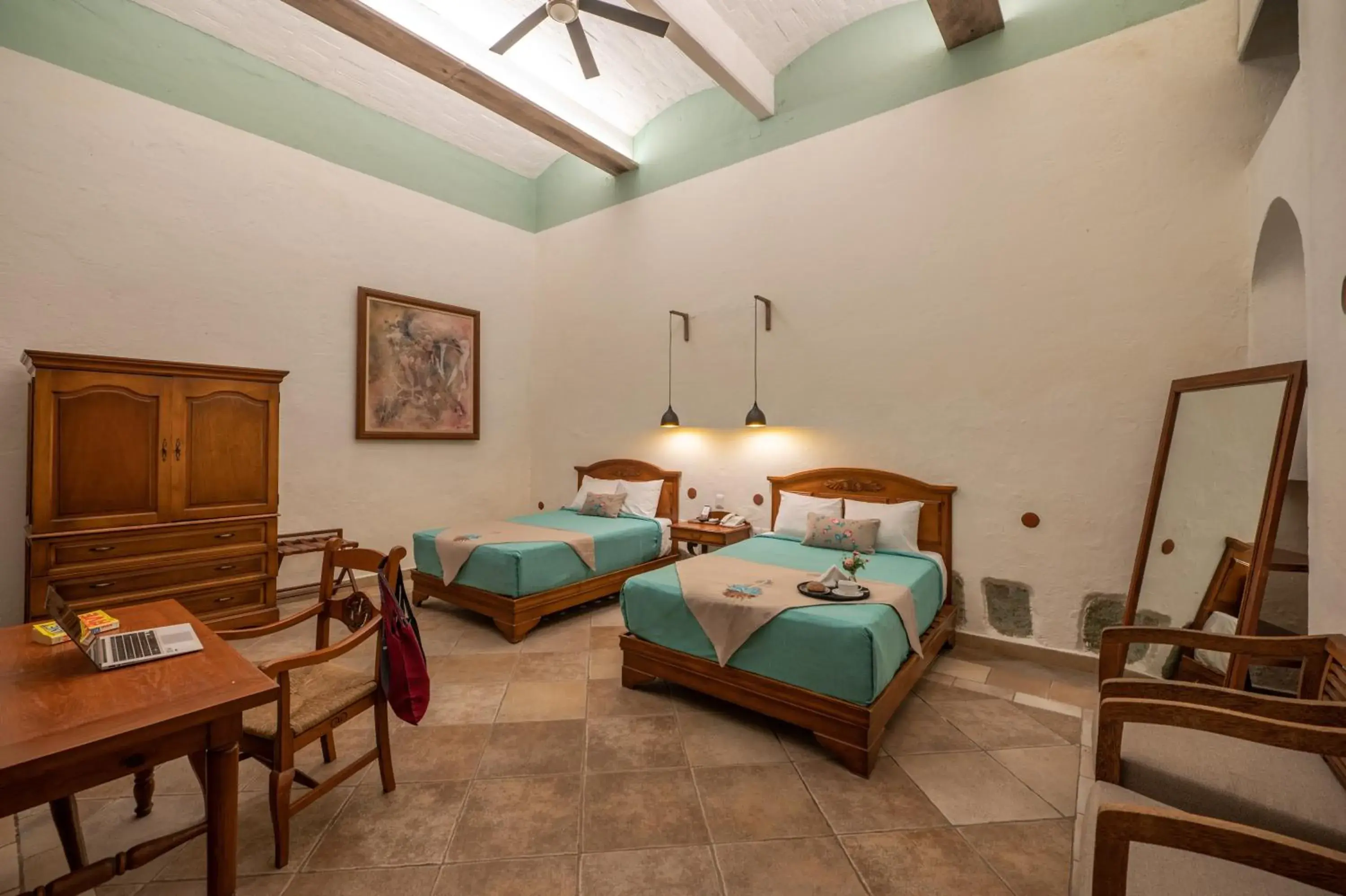 Photo of the whole room, Bed in Casa De Sierra Azul