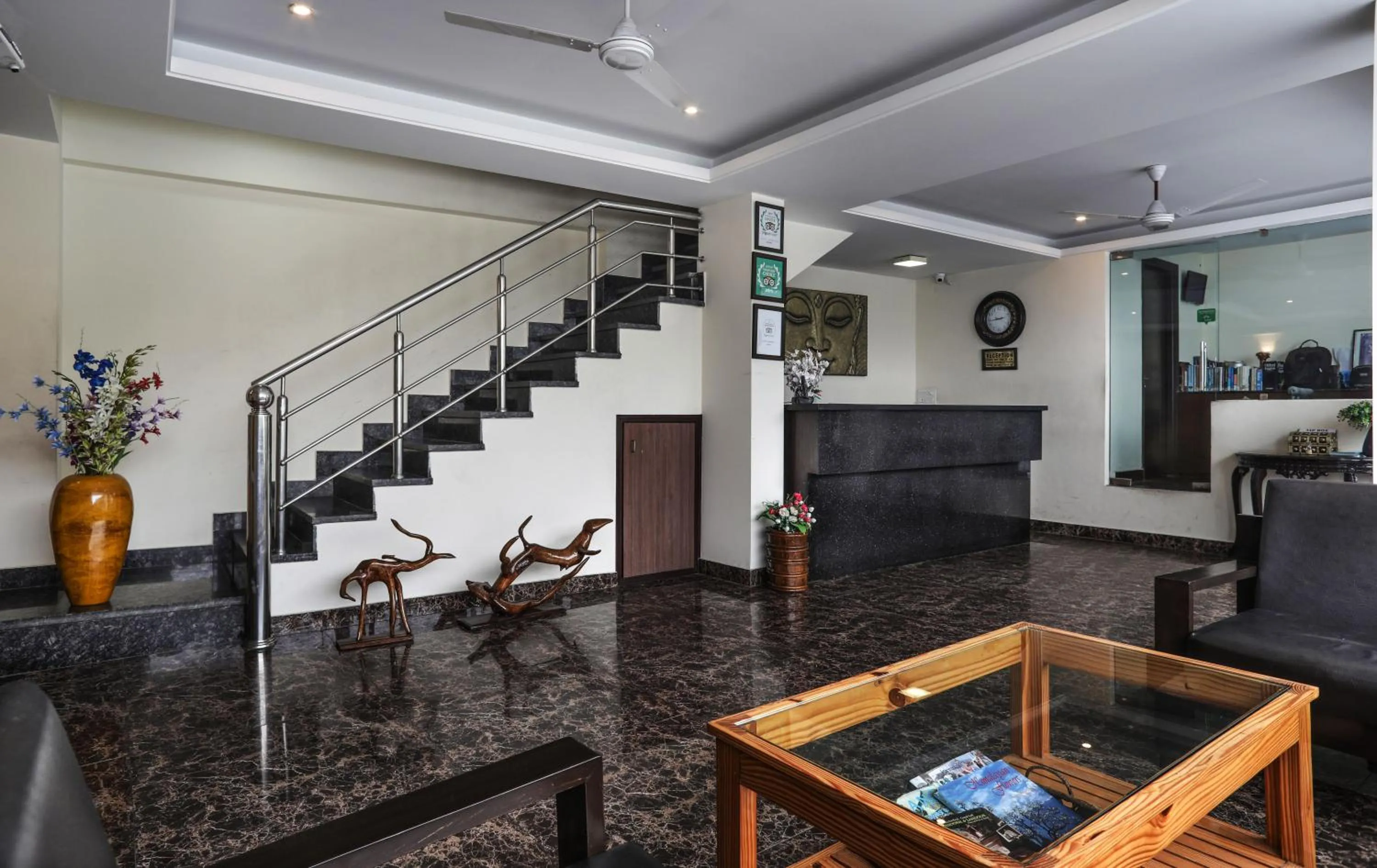 Lobby or reception in Hotel SunGrace