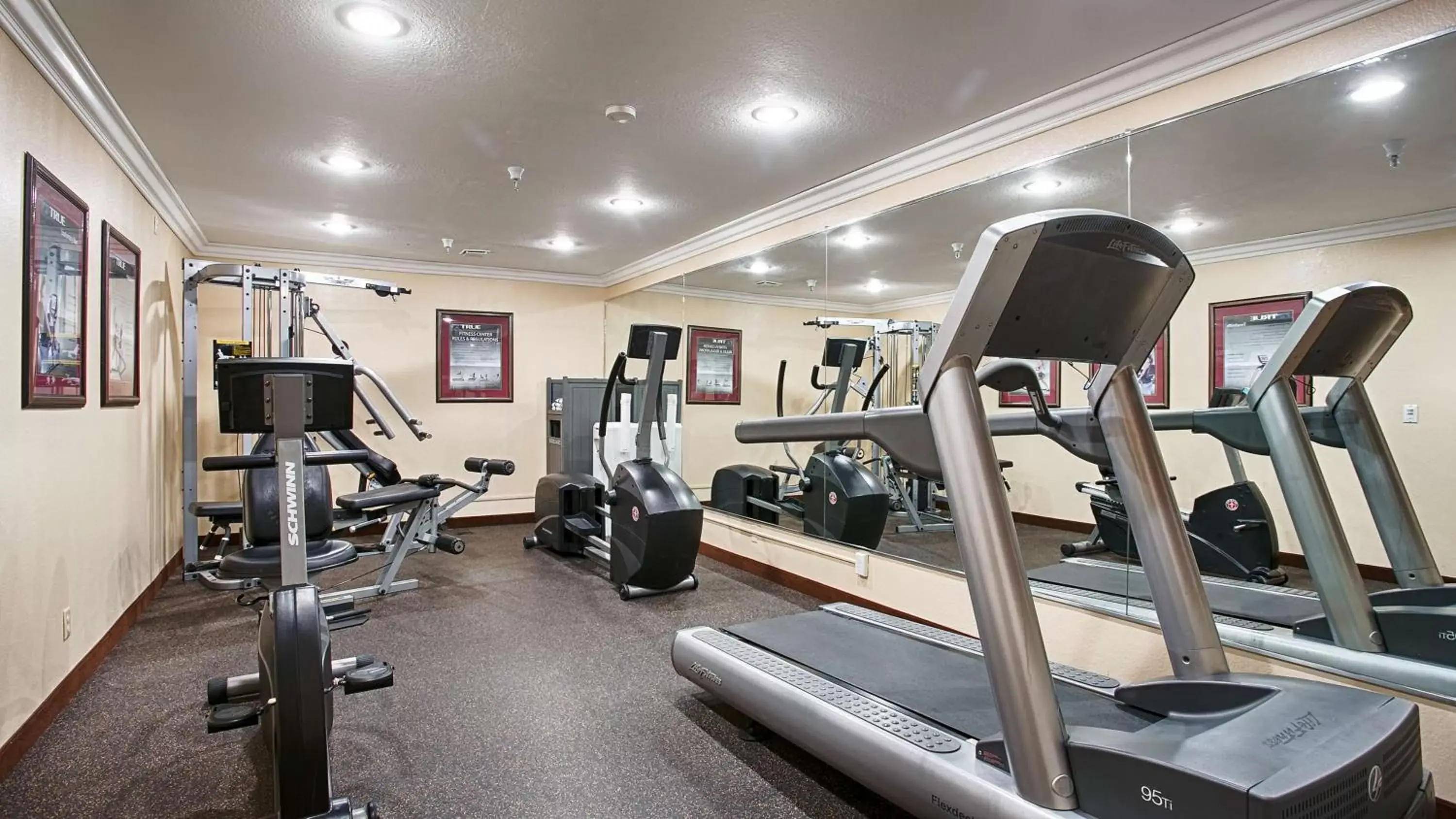 Fitness centre/facilities in Best Western Plus Orchid Hotel & Suites