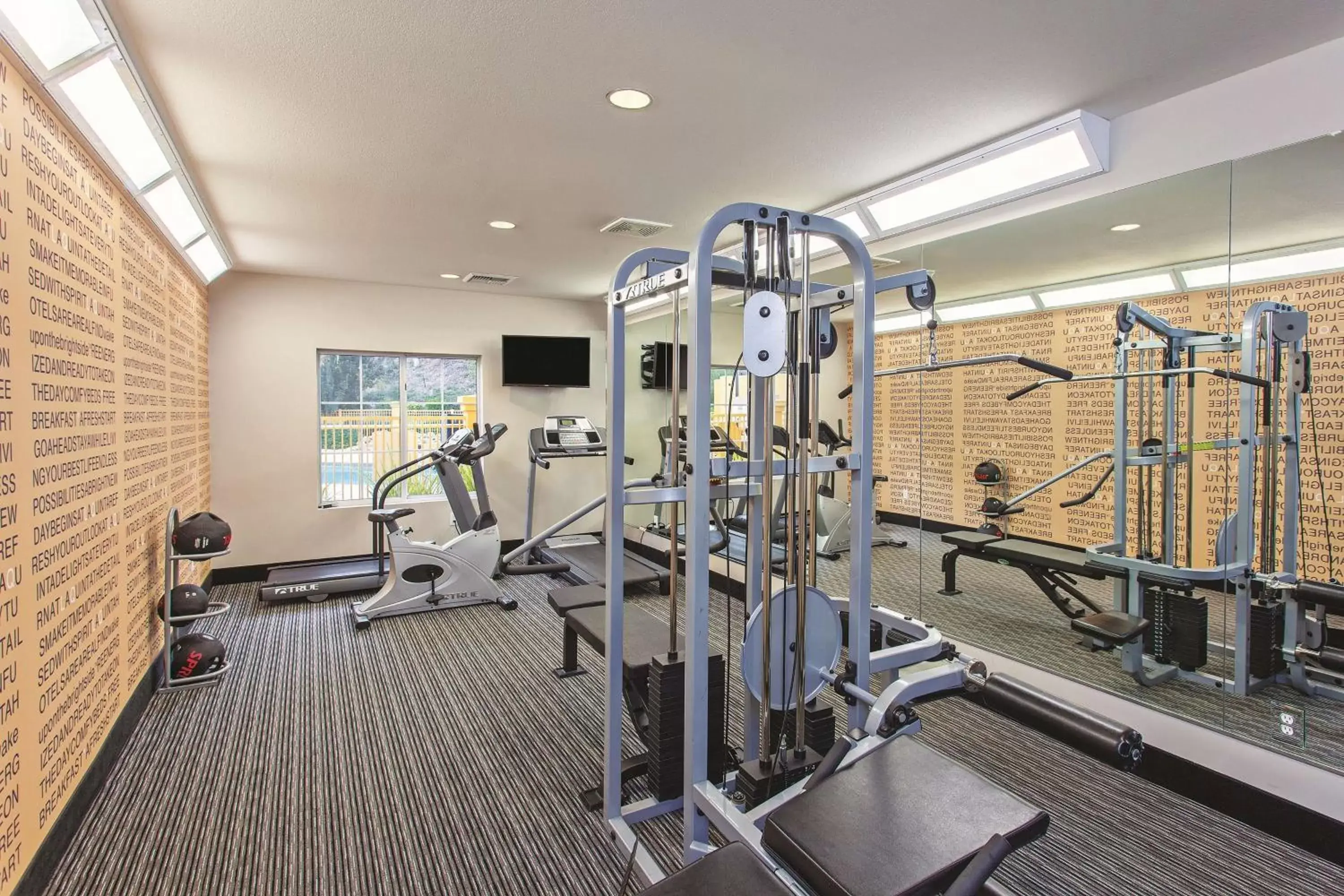Fitness centre/facilities, Fitness Center/Facilities in La Quinta by Wyndham Santa Clarita - Valencia