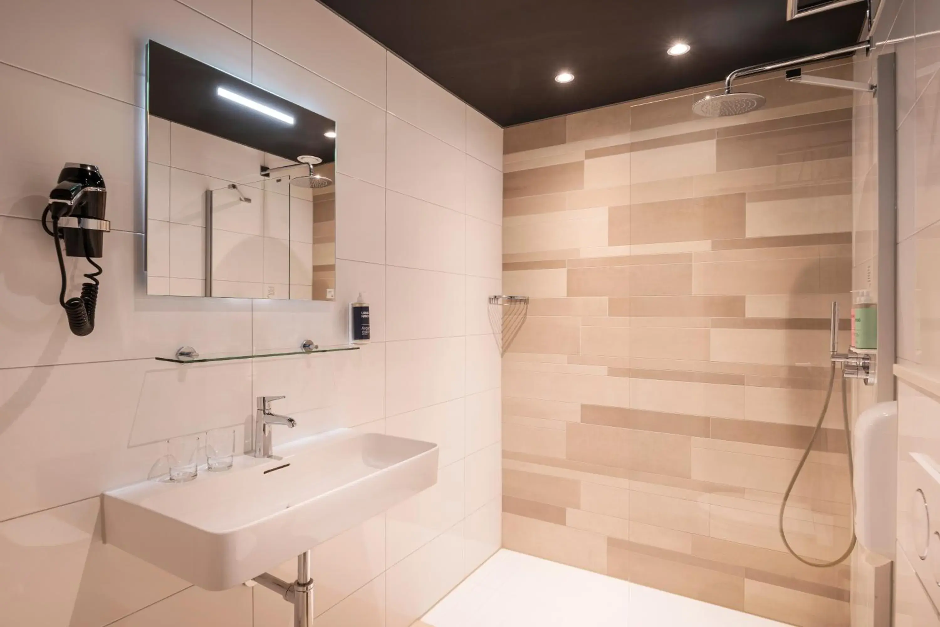 Shower, Bathroom in Thon Hotel Rotterdam City Centre