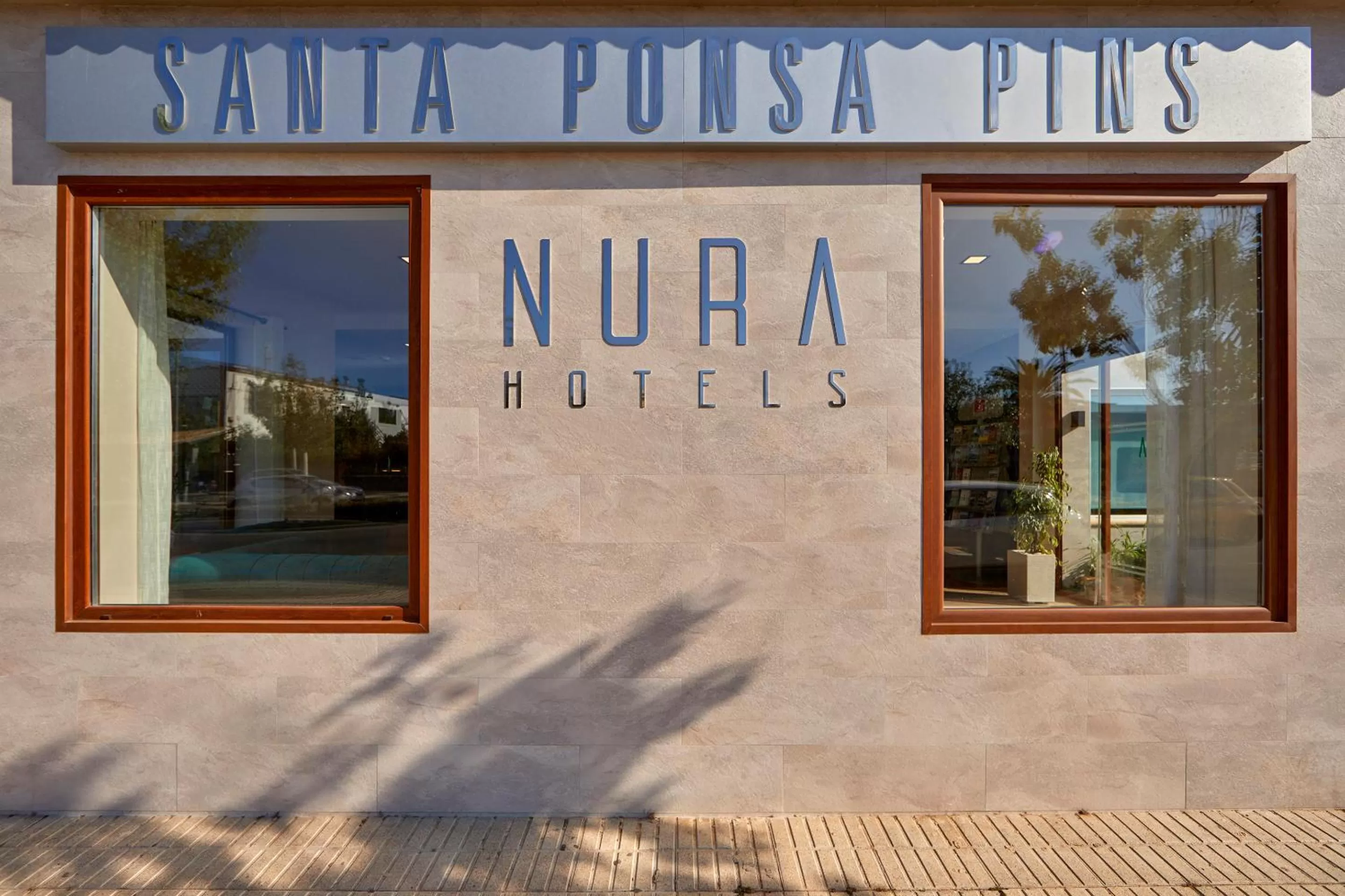Facade/entrance in Nura Santa Ponsa & Spa
