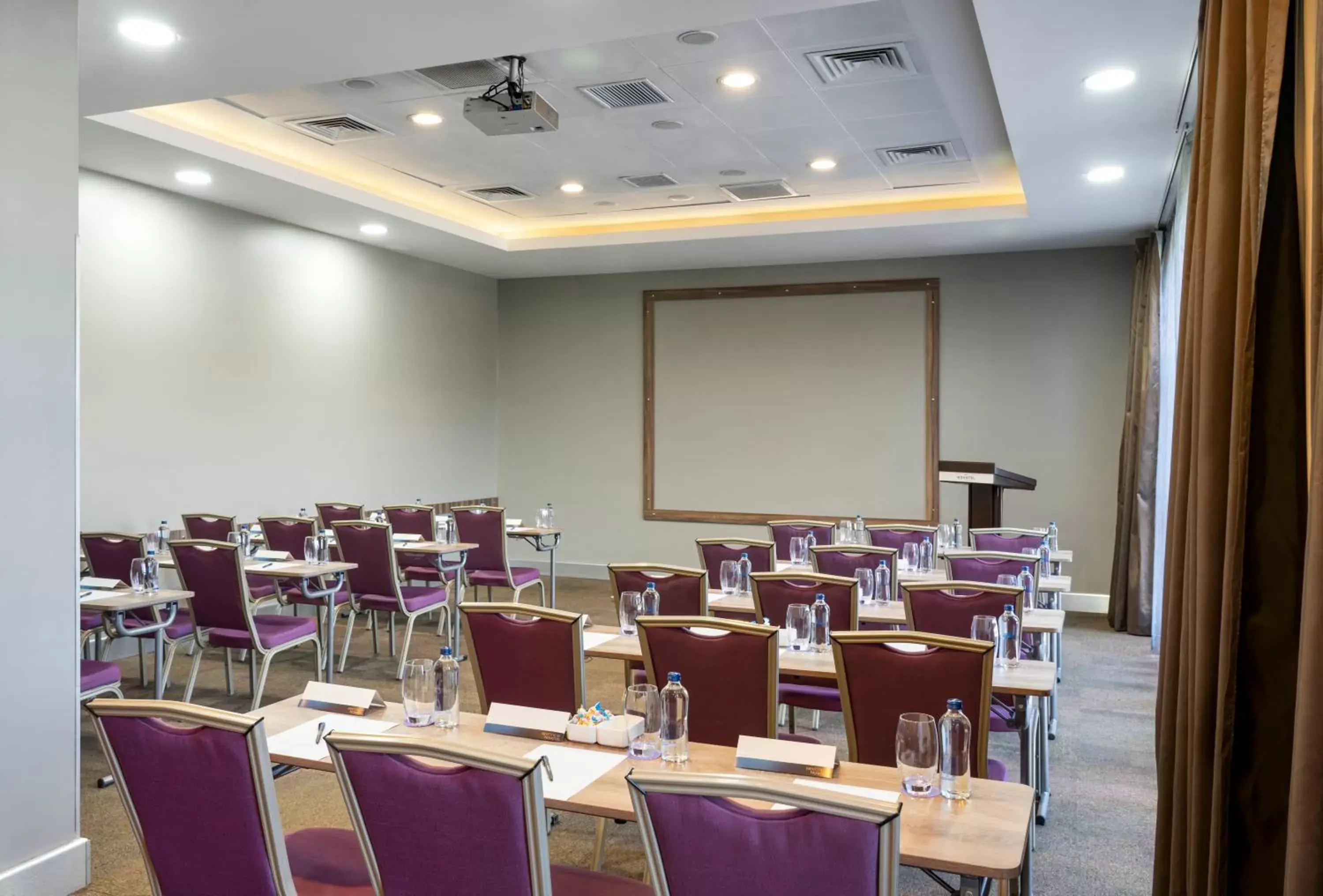 Meeting/conference room in Novotel Kayseri