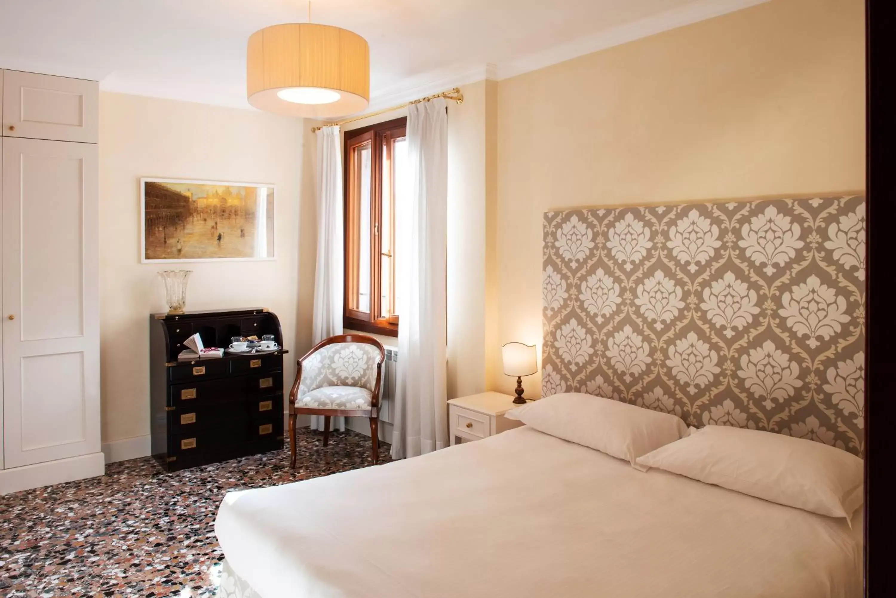 Photo of the whole room, Bed in Hotel Agli Alboretti