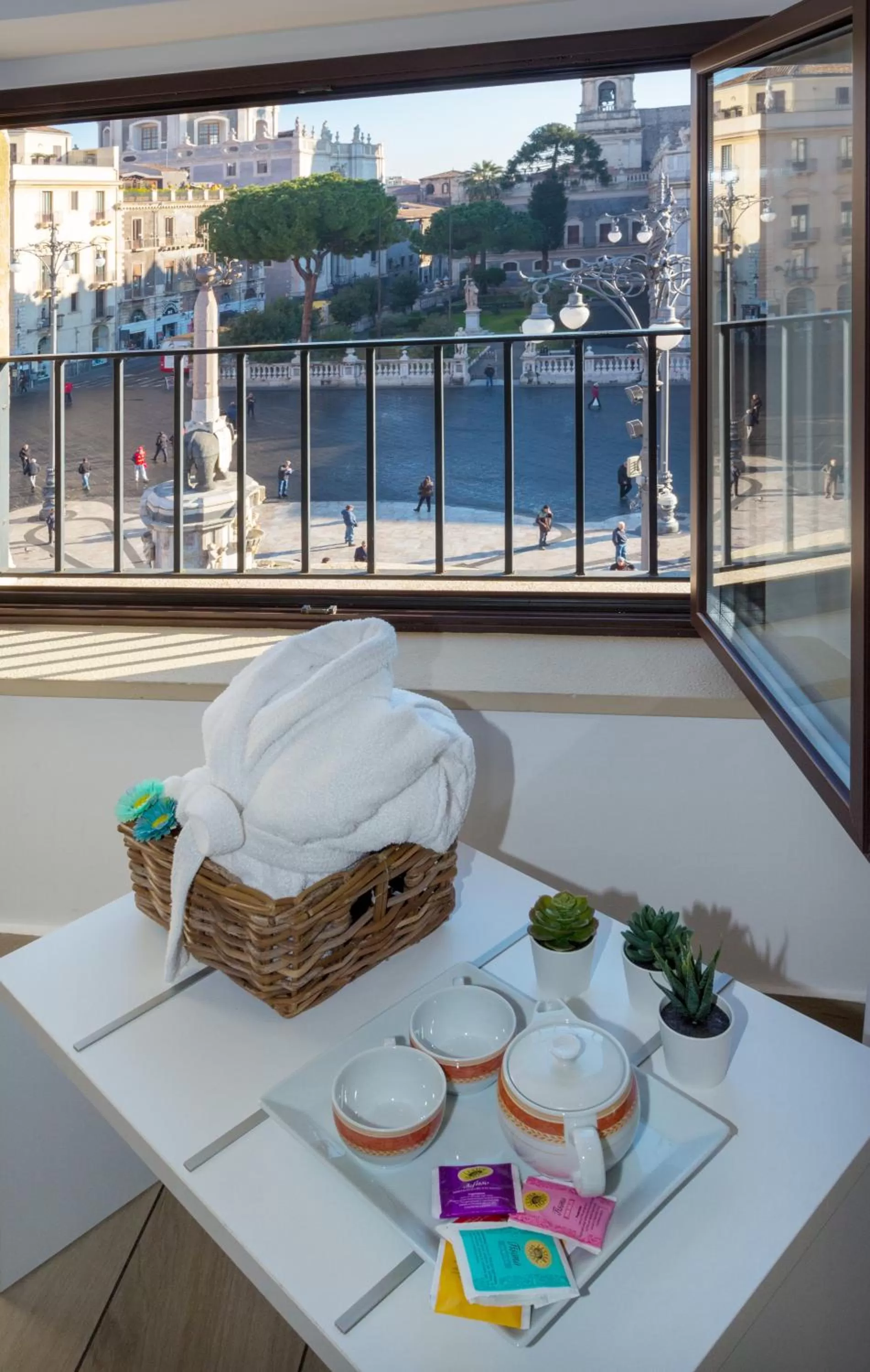 Photo of the whole room in Le Suites Del Duomo