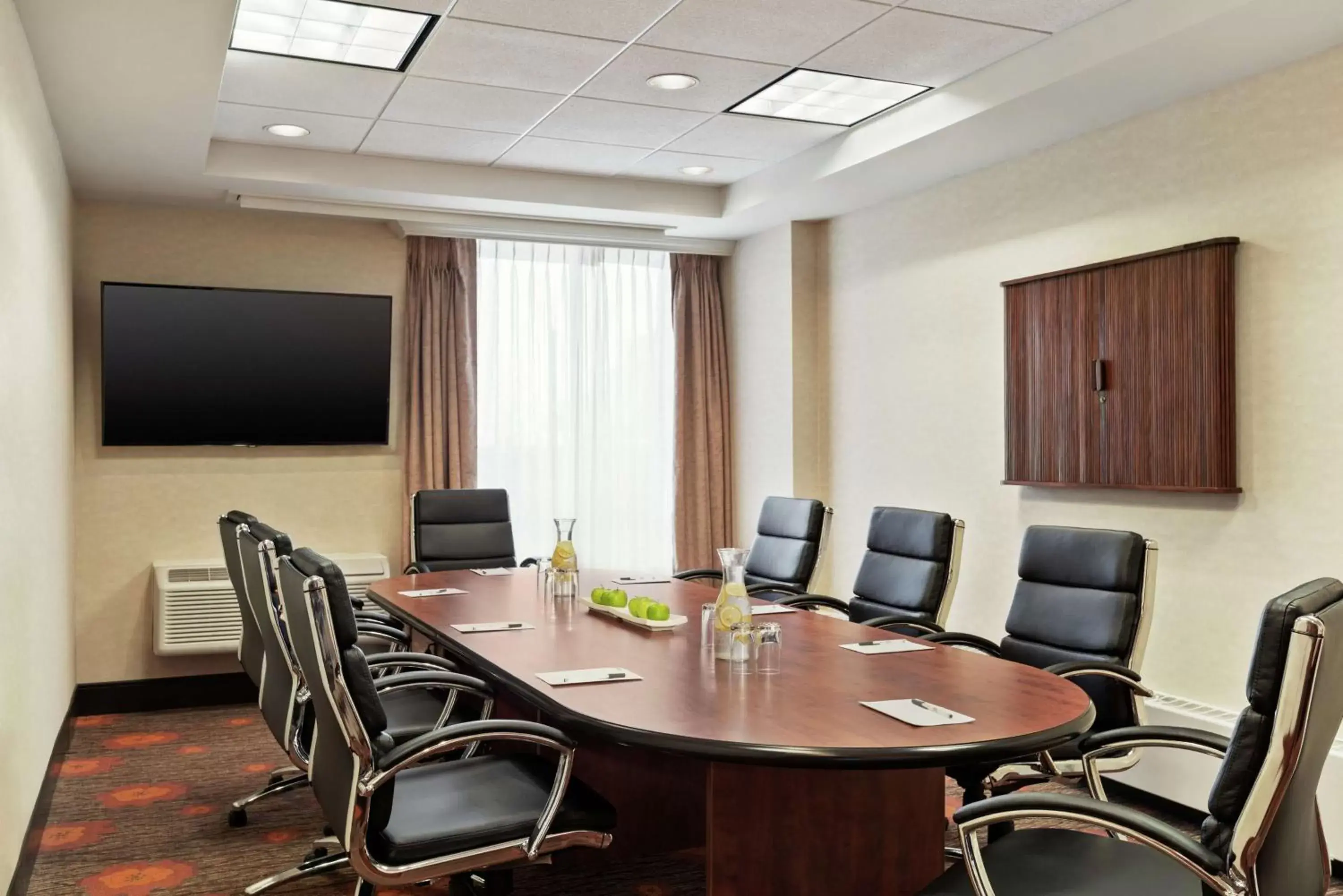 Meeting/conference room, Business Area/Conference Room in Hilton Garden Inn Saskatoon Downtown