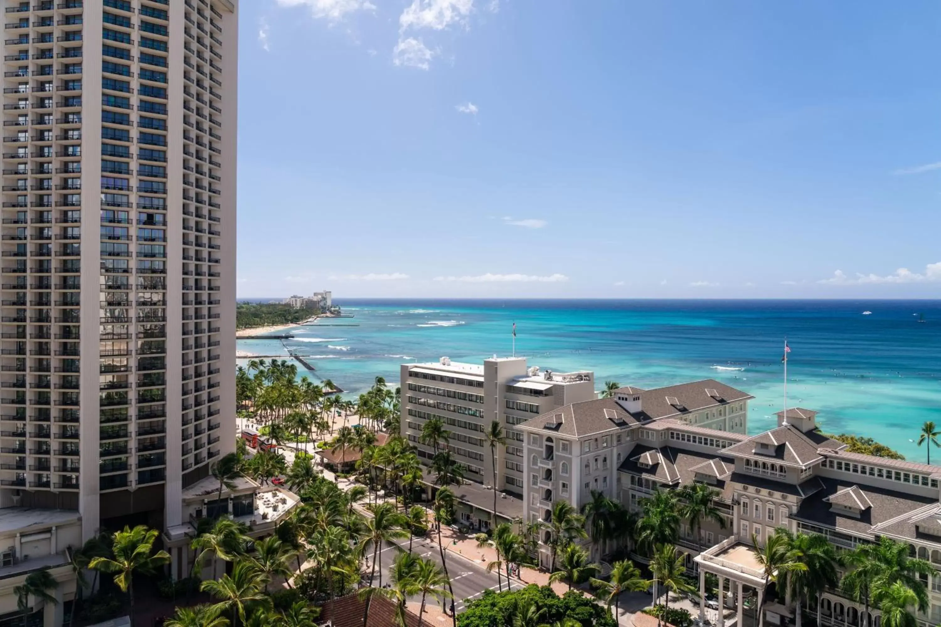 Photo of the whole room, Bird's-eye View in Sheraton Princess Kaiulani