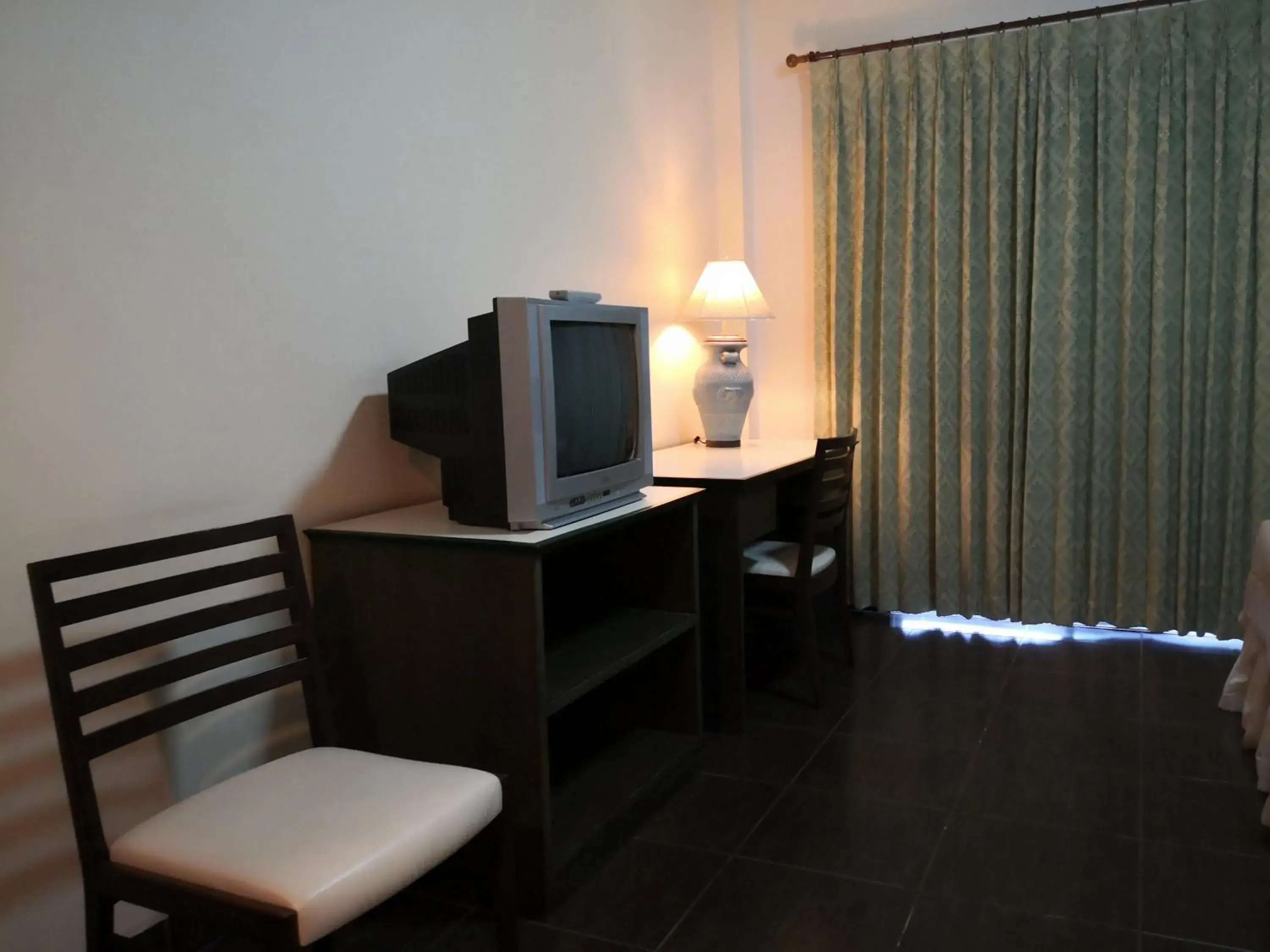 TV/Entertainment Center in Baan Suksiri Hotel (SHA Extra Plus)