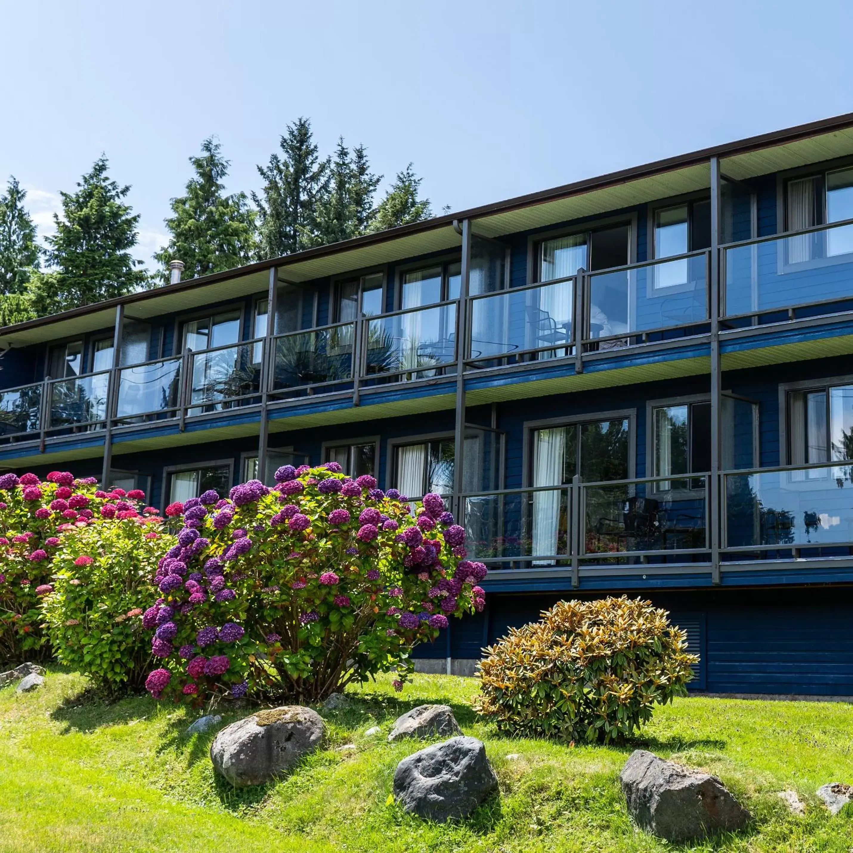 Property Building in Tofino Motel Harborview