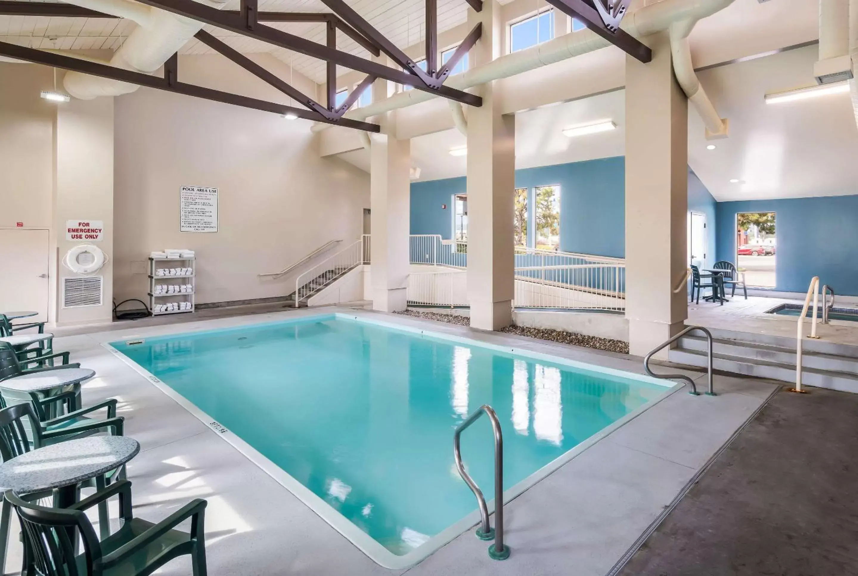 Activities, Swimming Pool in Quality Inn & Suites Coeur d'Alene