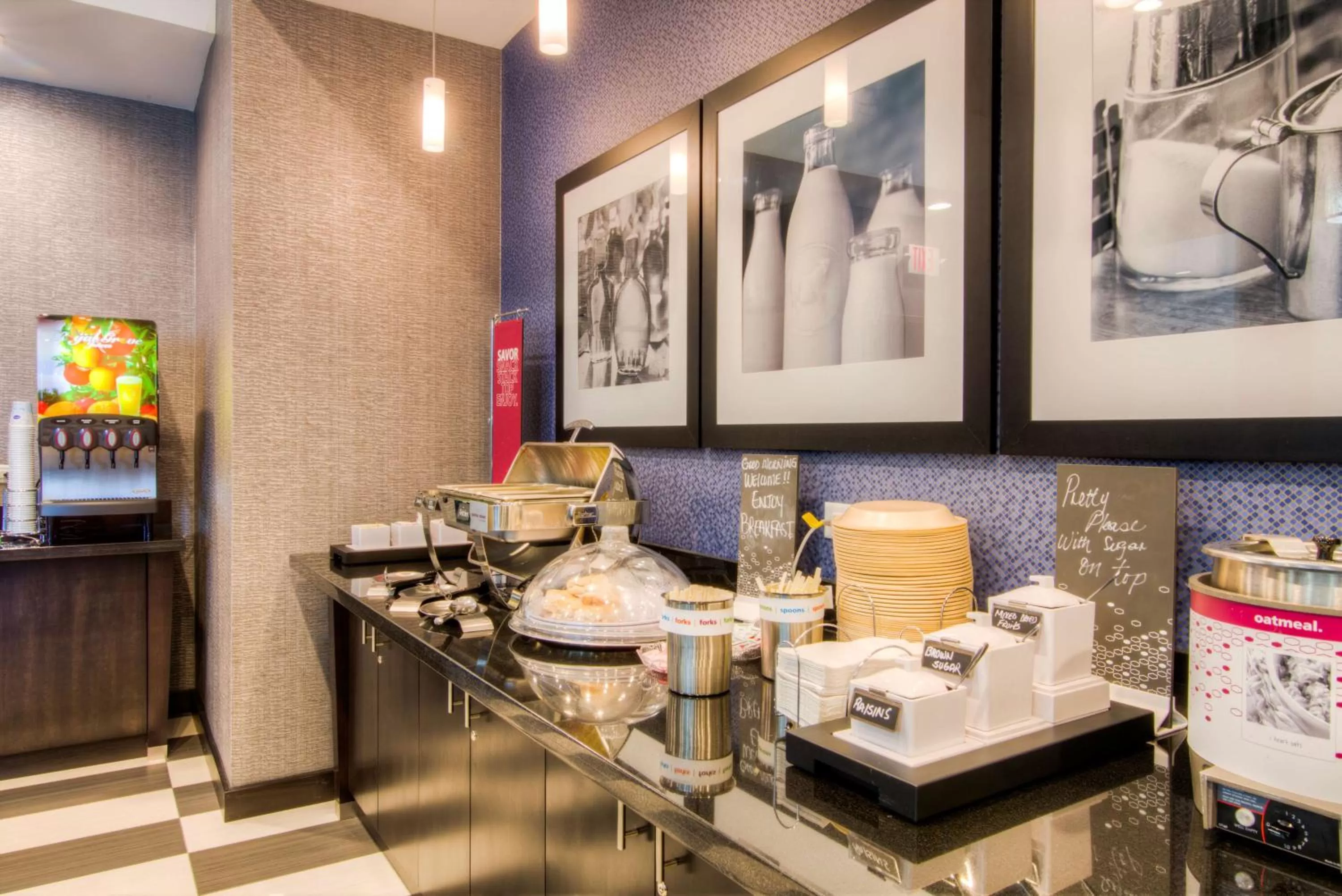 Dining area in Hampton Inn Houston I-10 East, TX