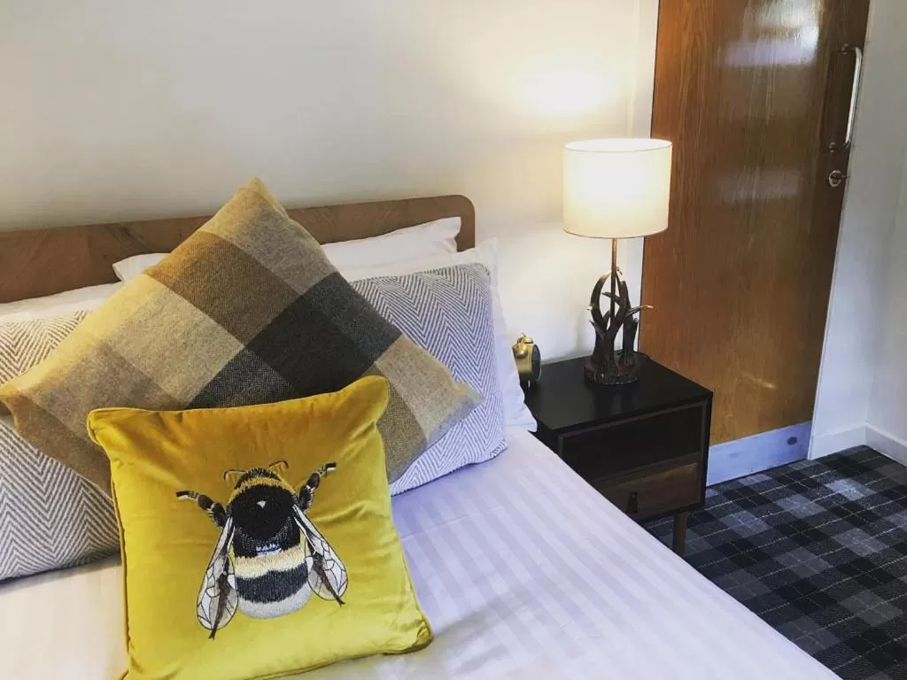 Standard Double Room in Cardross Inn