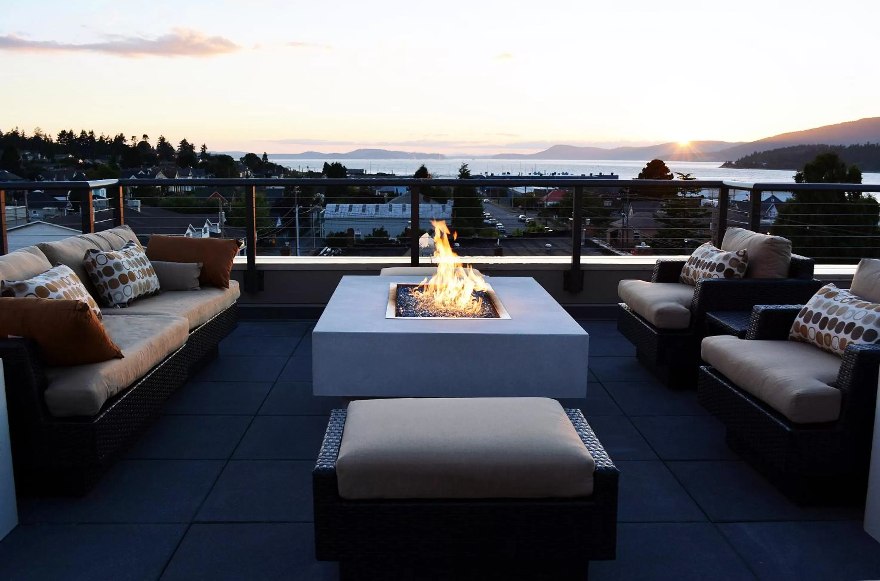 Facade/entrance in Majestic Inn and Spa