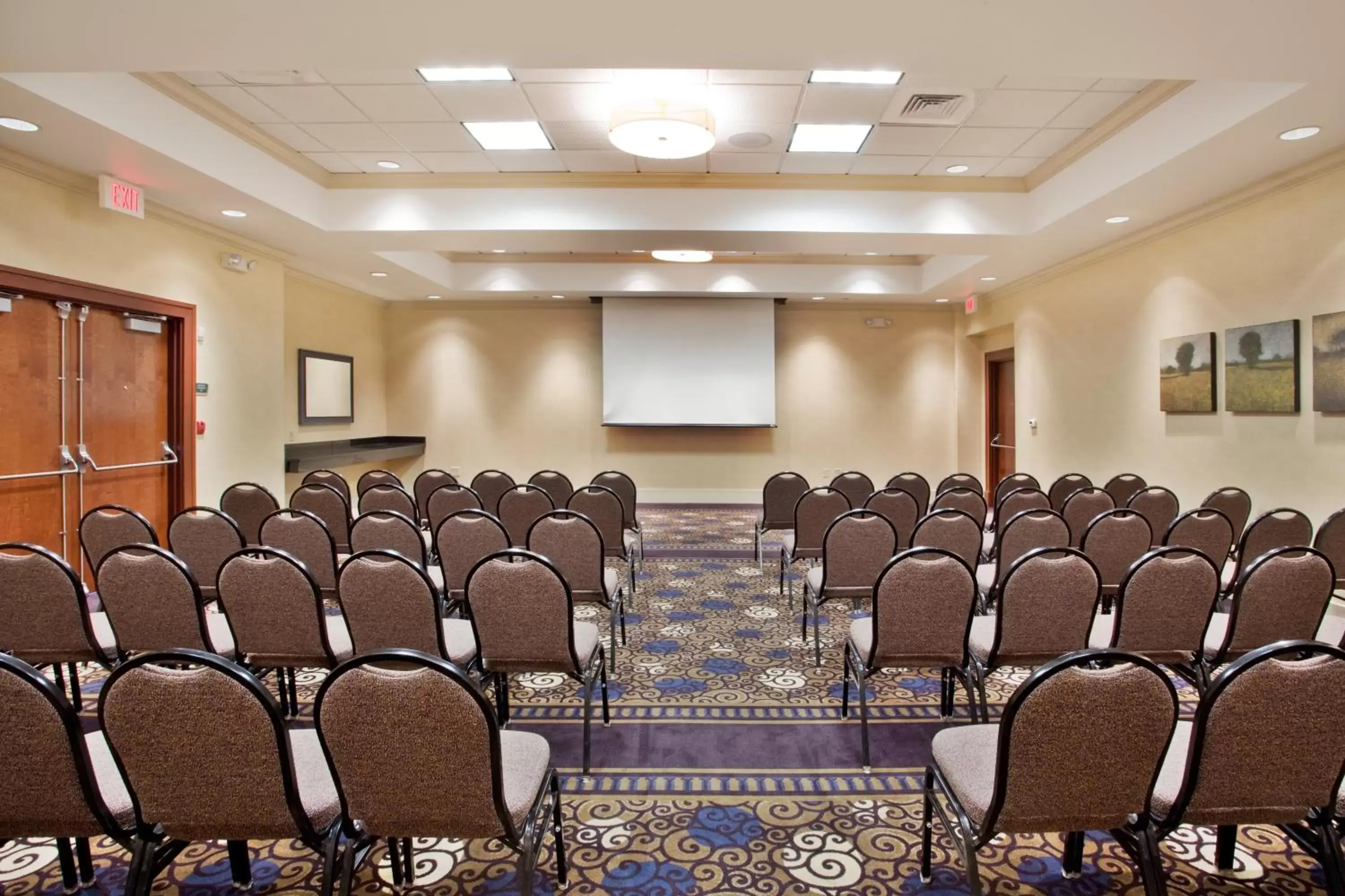 Meeting/conference room in Holiday Inn Atlanta-Gas South Arena Area, an IHG Hotel