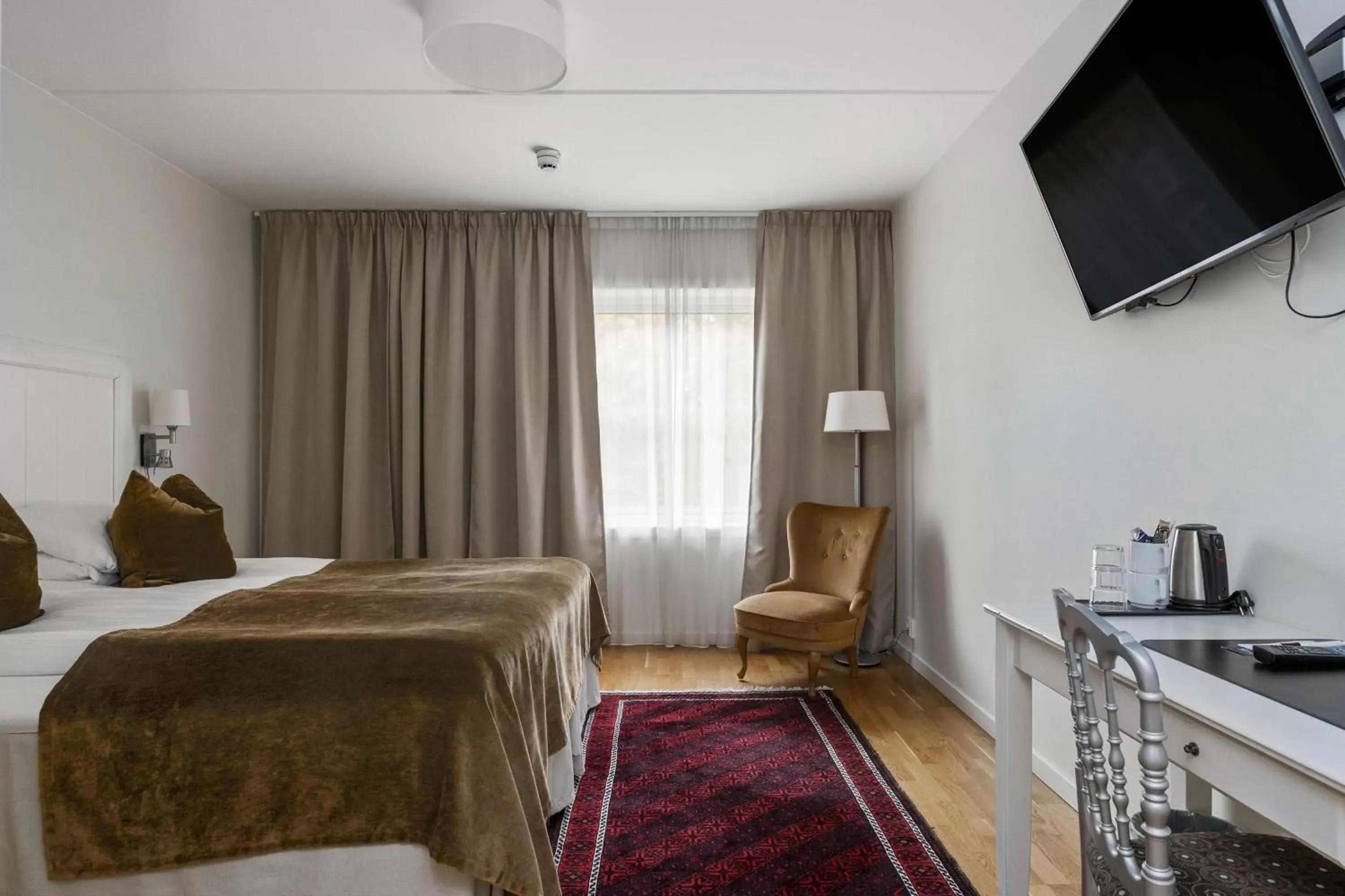 Bedroom, TV/Entertainment Center in Best Western Gustaf Wasa Hotel