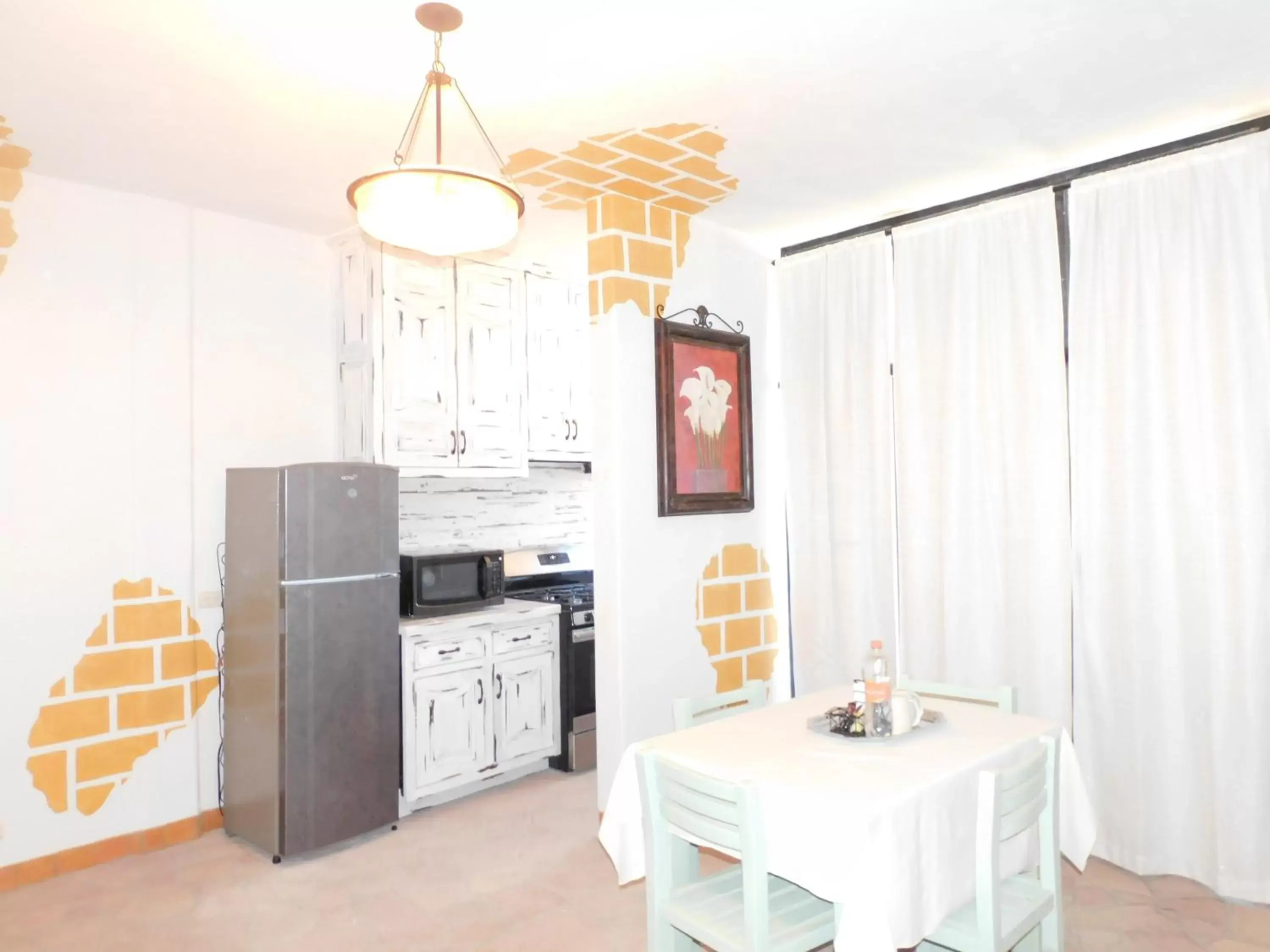 Kitchen or kitchenette, Kitchen/Kitchenette in Vista Del Sol Apartments