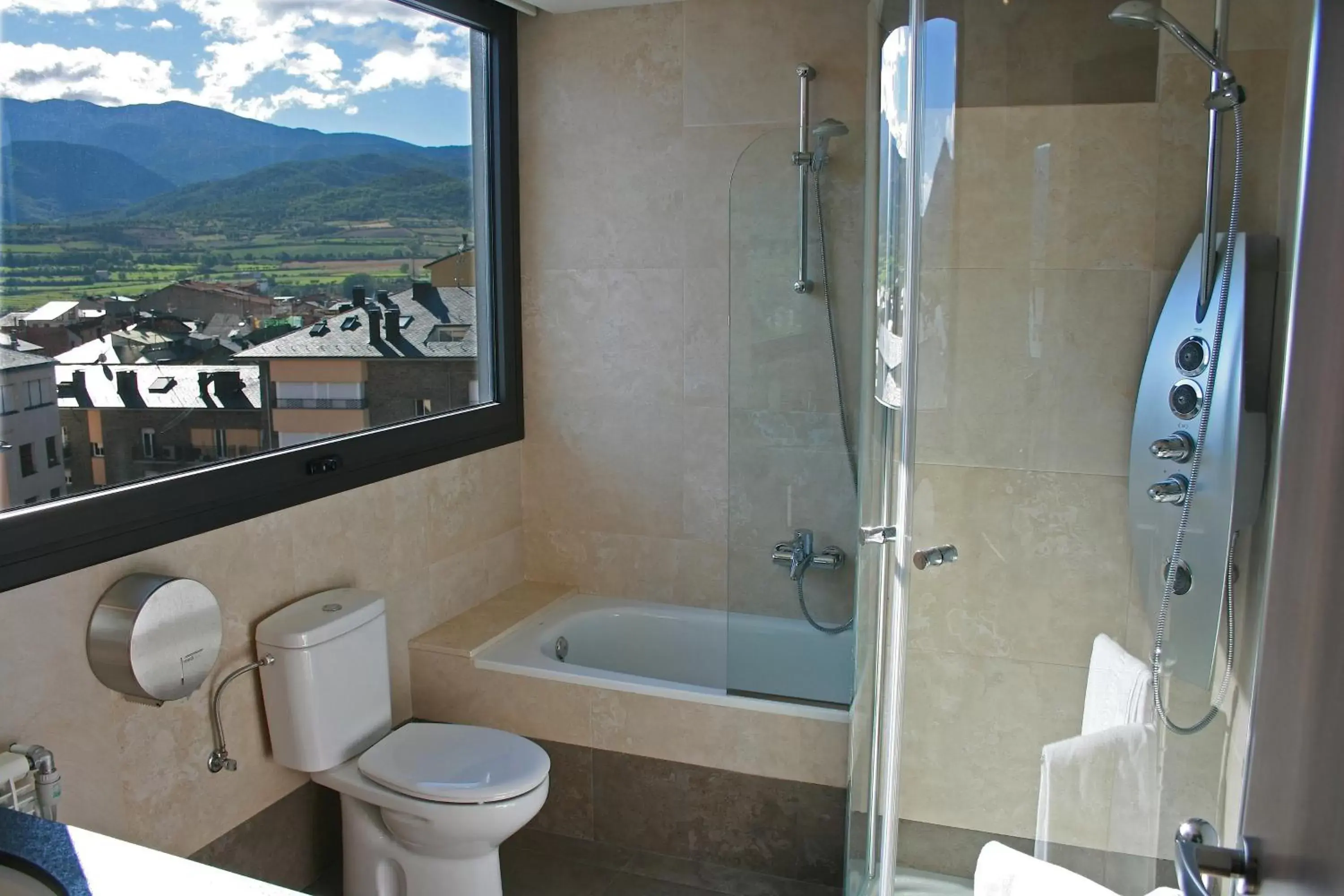 Bathroom in Hotel Avenida