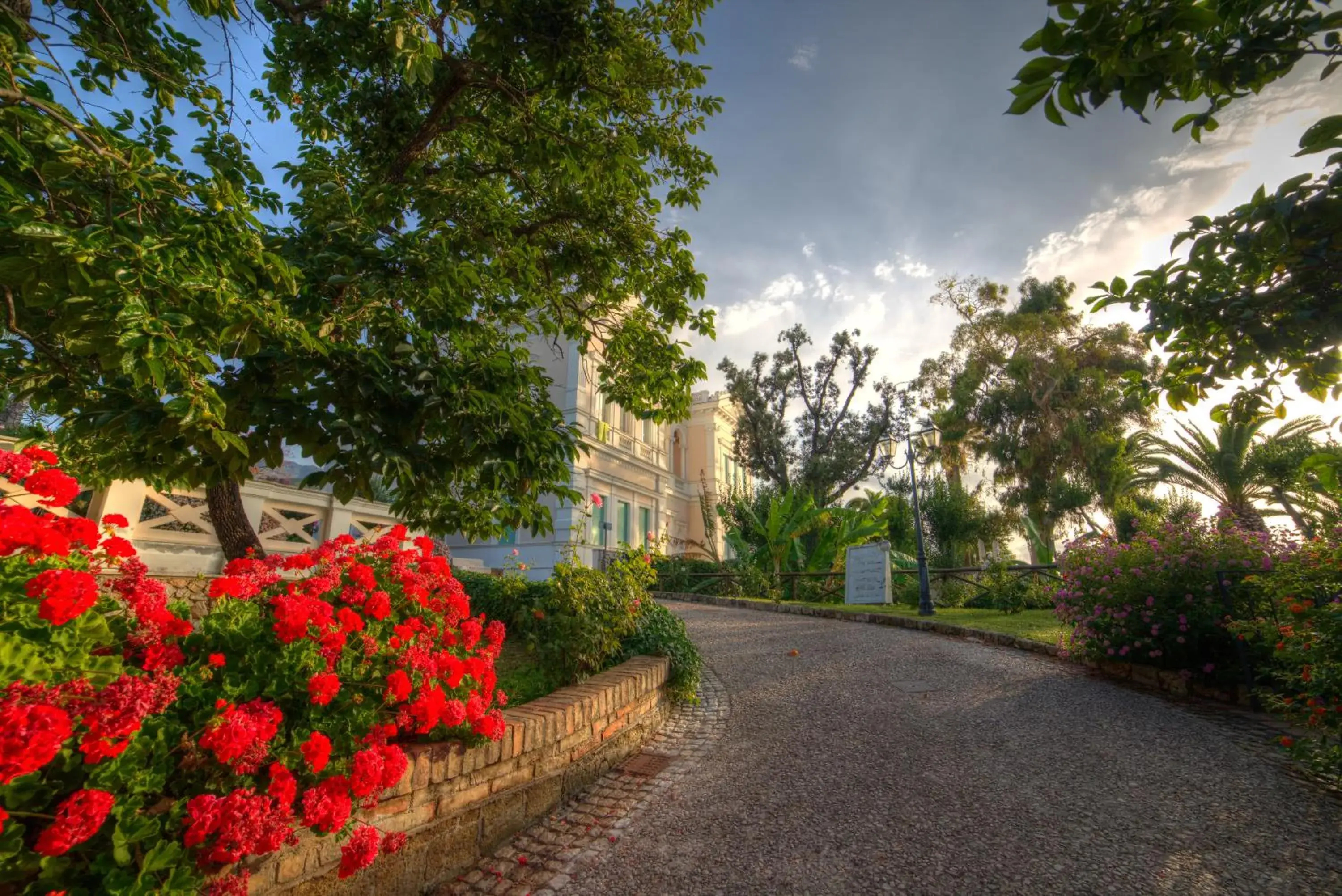 Balcony/Terrace, Garden in Villa Irlanda Grand Hotel