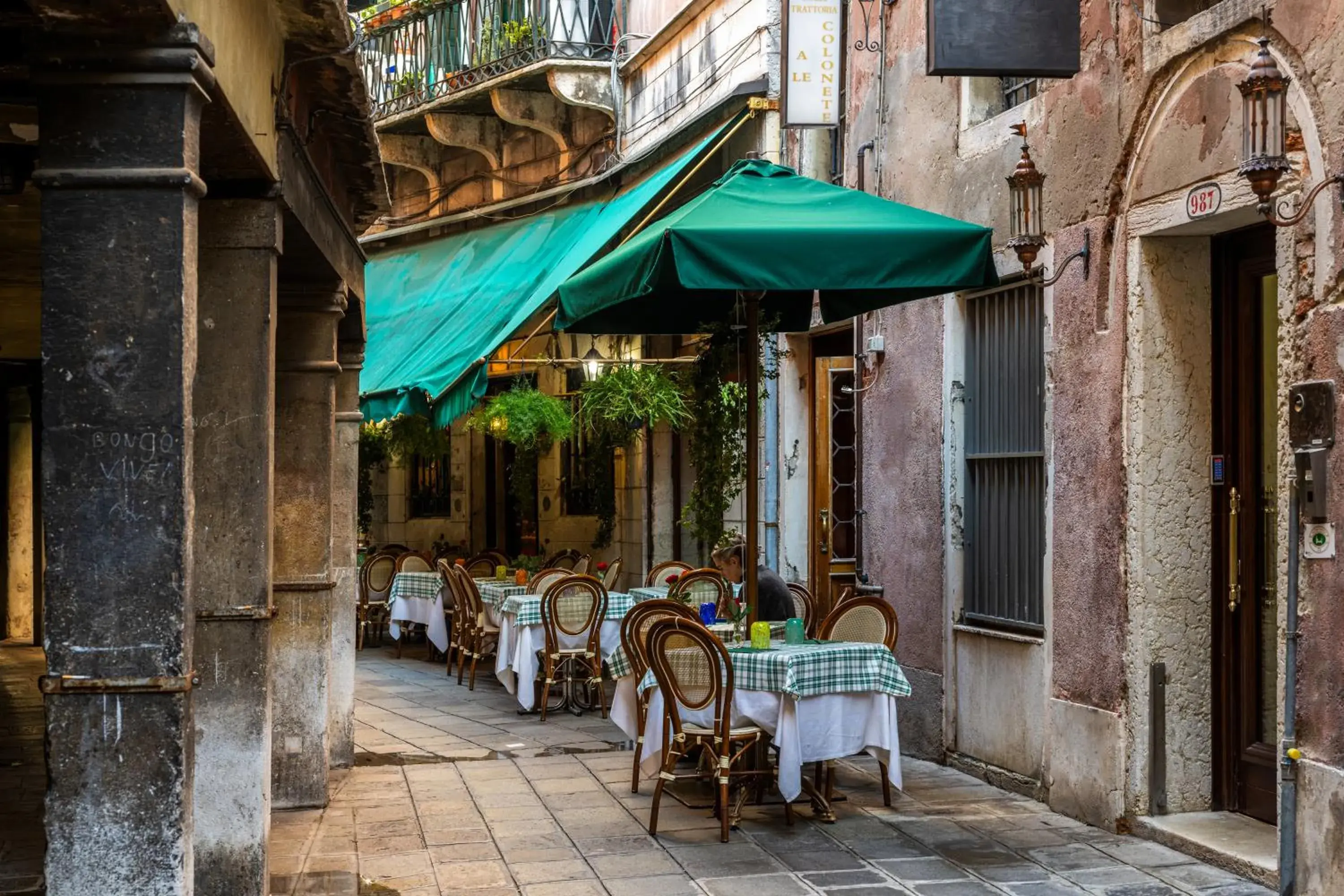 Property building, Restaurant/Places to Eat in Ca' Del Nobile