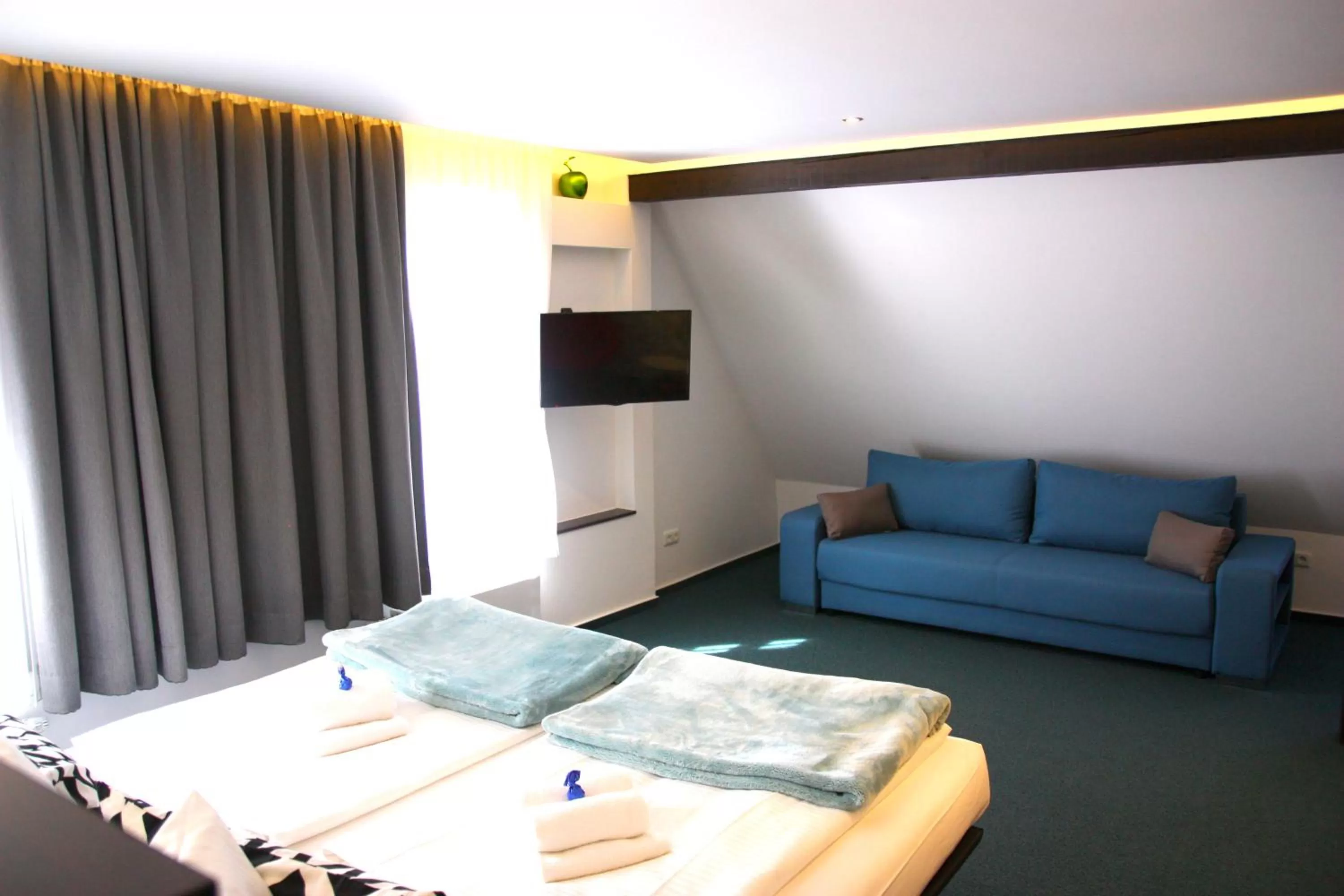 TV and multimedia, Bed in Hotel am Schloss