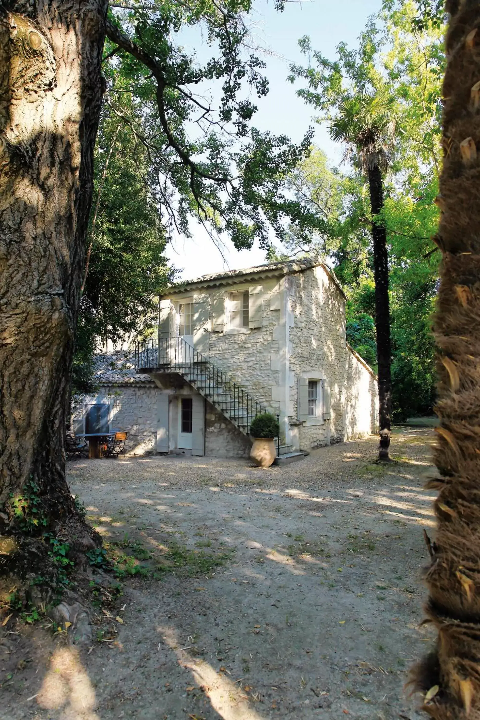 Property Building in Hotel Château Des Alpilles