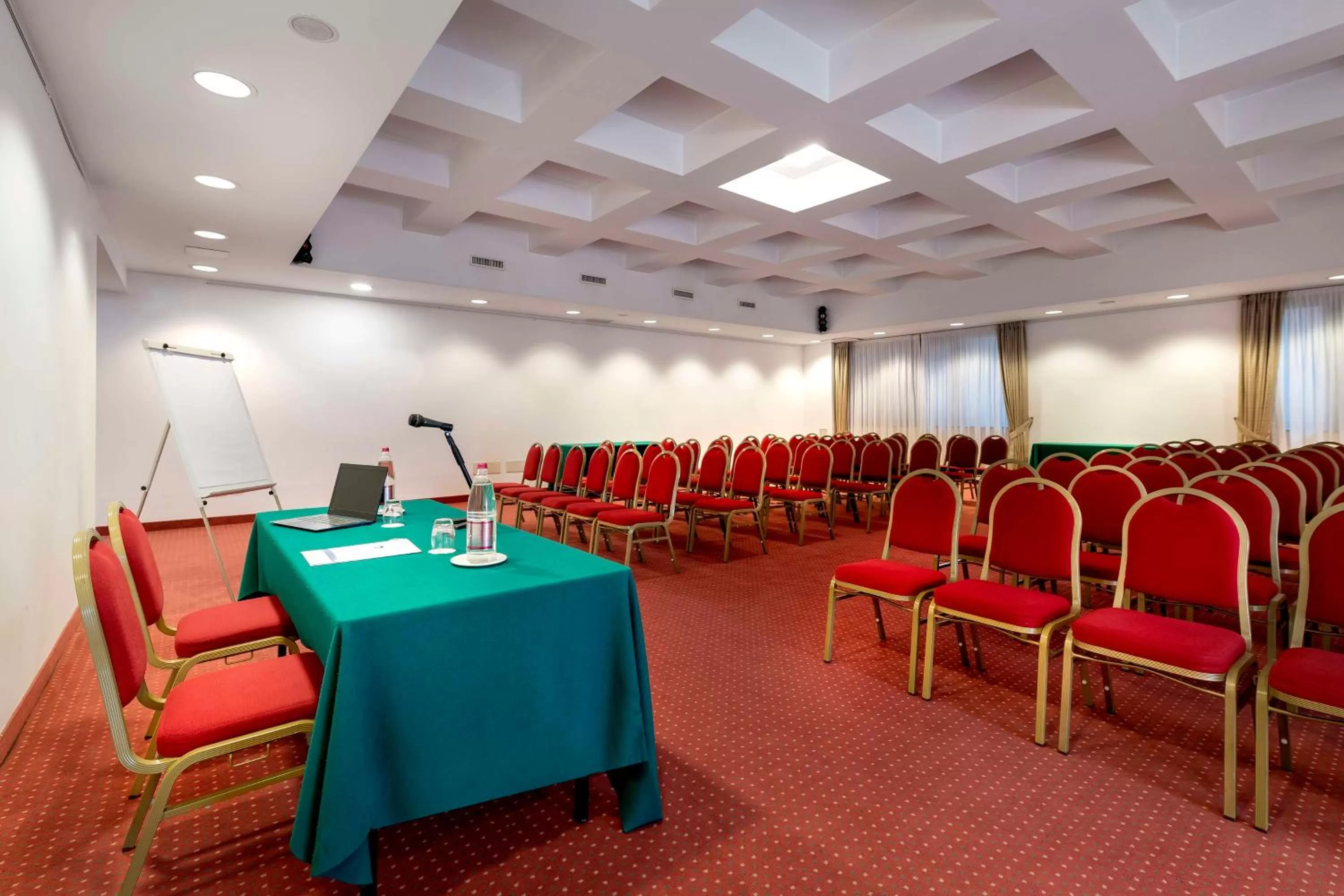 Meeting/conference room in Best Western Cavalieri Della Corona