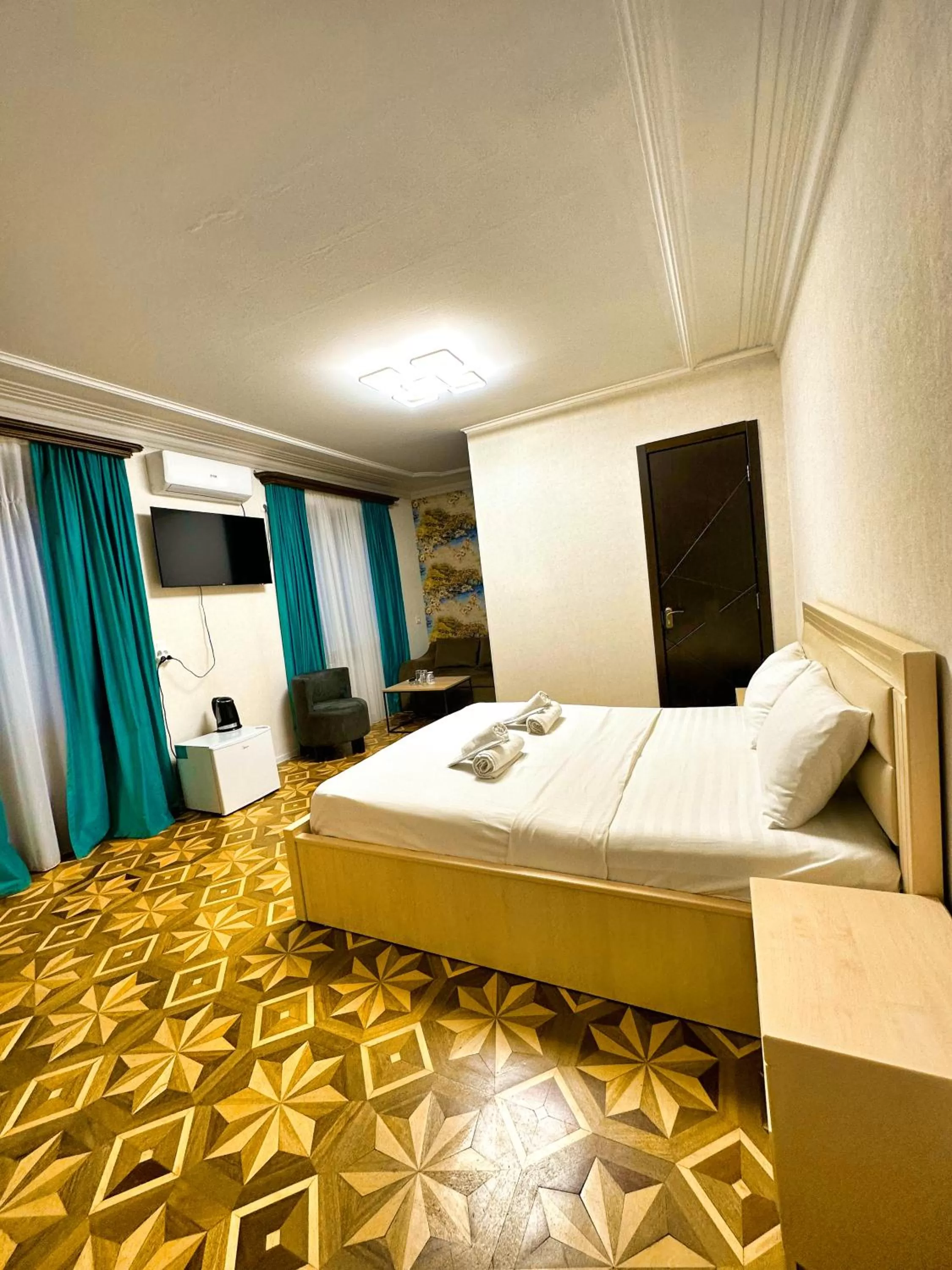 Bedroom, Bed in Metekhi View Hotel