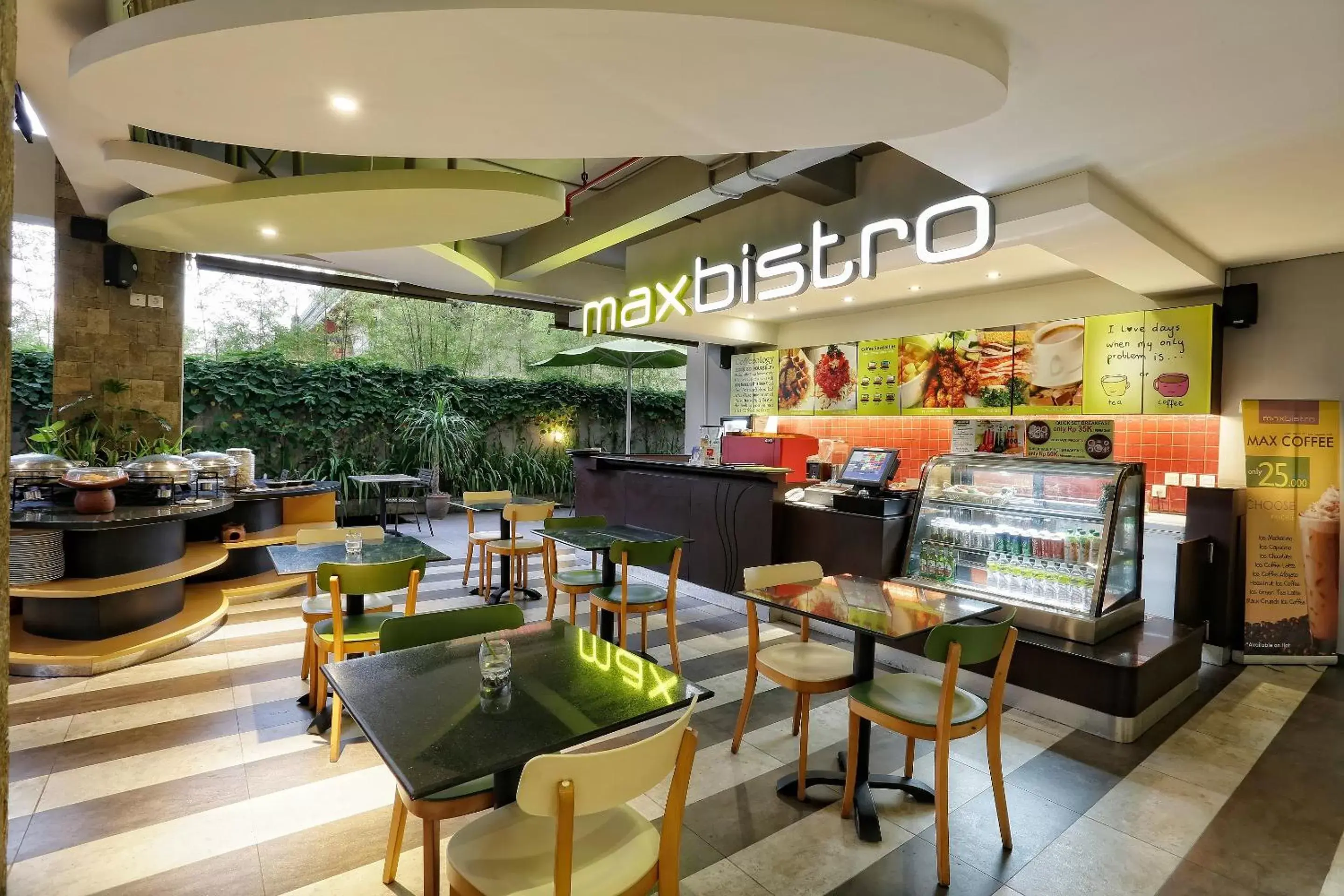 Restaurant/places to eat in MaxOneHotels at Bukit Jimbaran Restaurant/places to eat in MaxOneHotels at Bukit Jimbaran