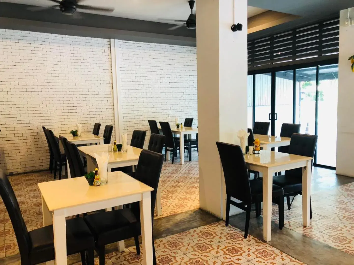 Restaurant/places to eat in The Rubber Hotel Phuket Restaurant/places to eat in The Rubber Hotel Phuket
