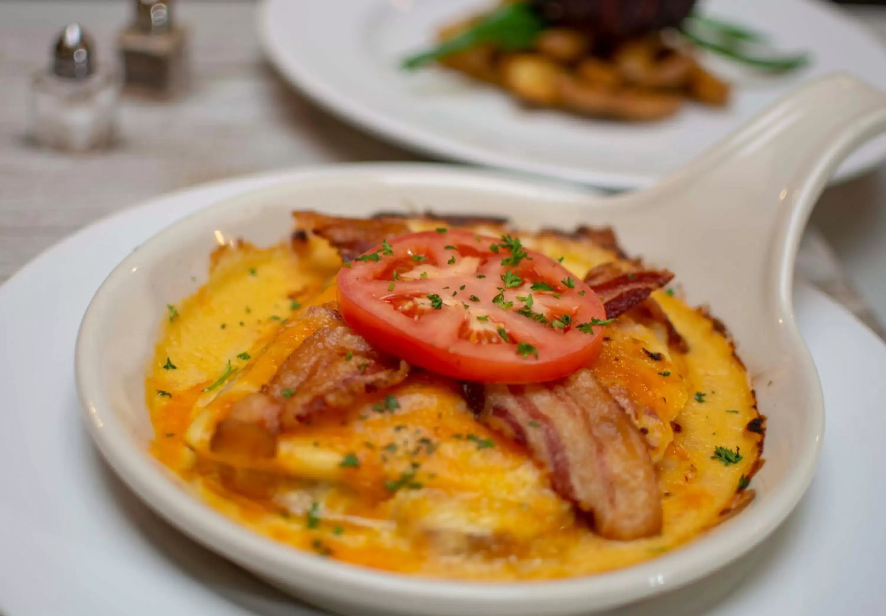 Food and drinks in Historic Boone Tavern Food and drinks in Historic Boone Tavern