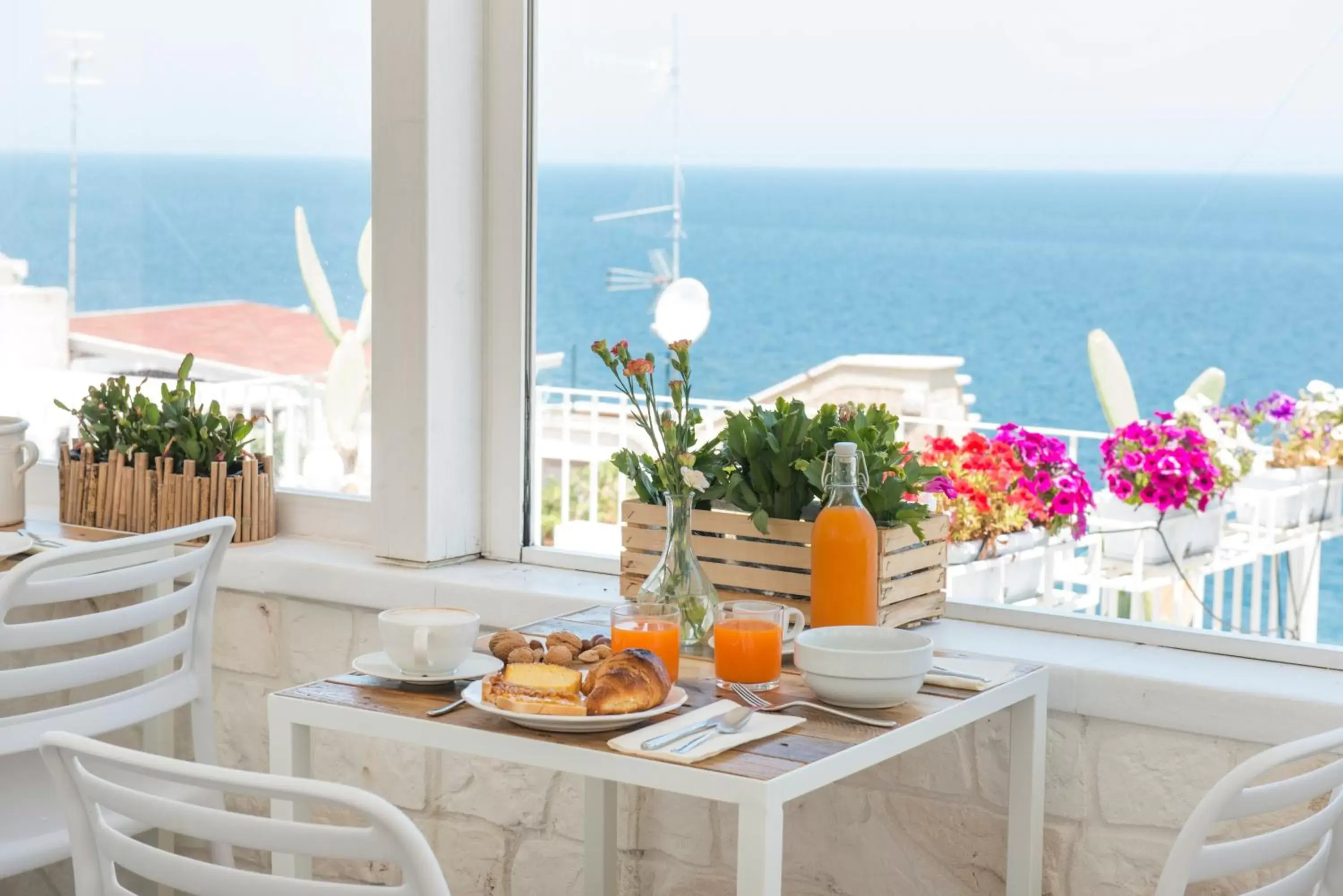 Continental breakfast in Santo Stefano Home & Breakfast