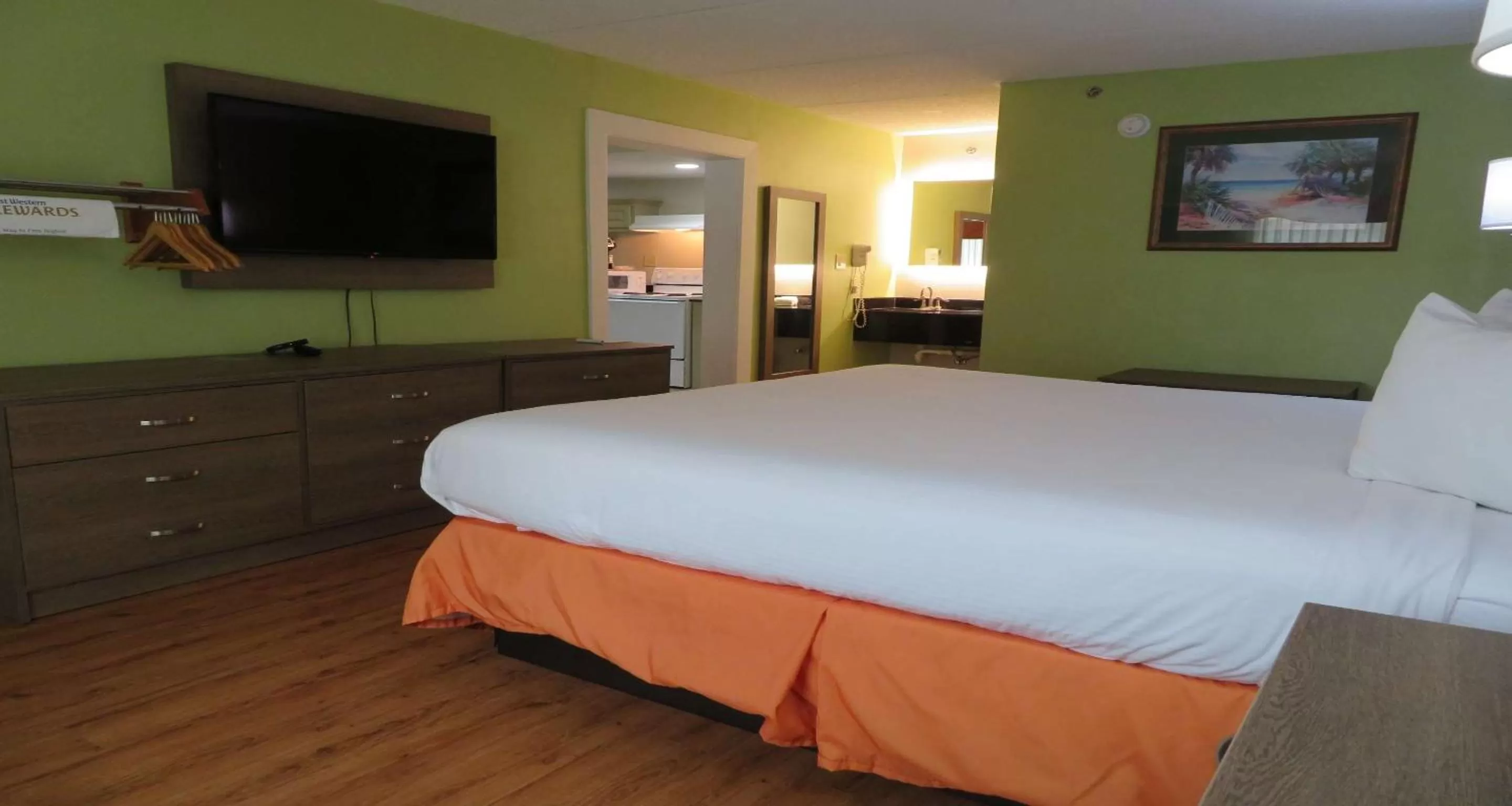 Photo of the whole room, Bed in SureStay Plus Hotel by Best Western St Marys Cumberland