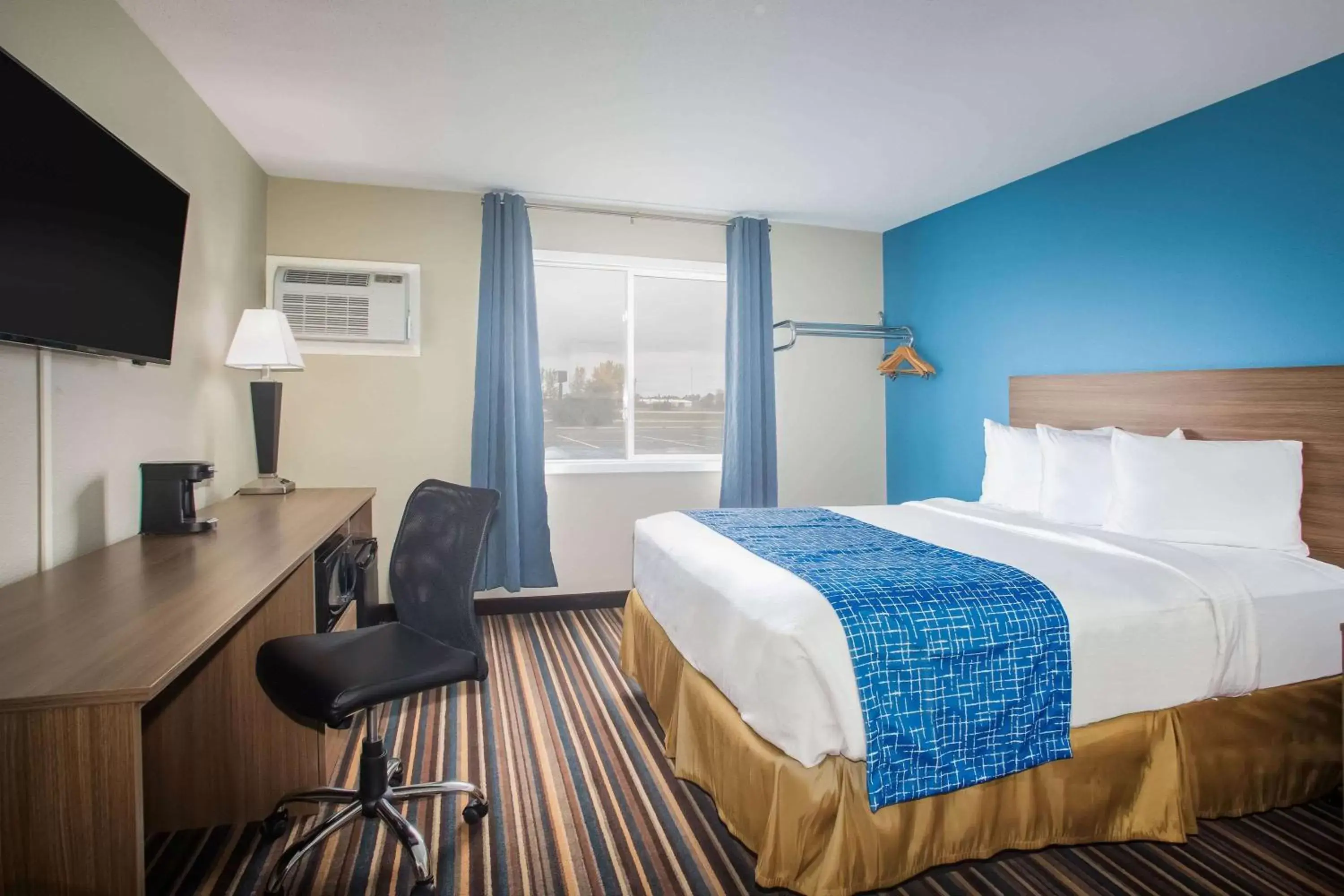 Photo of the whole room in Travelodge by Wyndham Wahpeton
