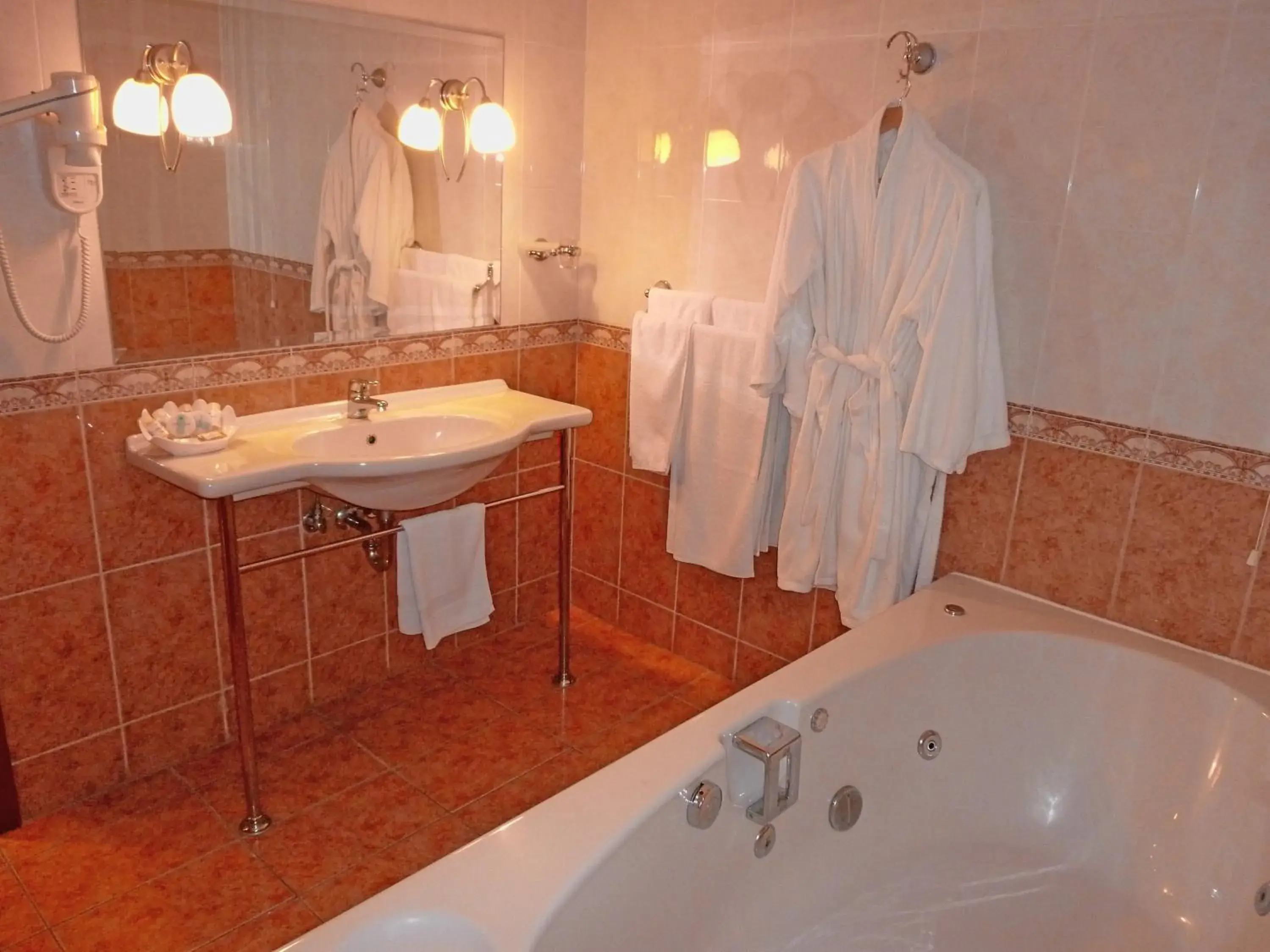 Bathroom in Ambassador Hotel Thessaloniki