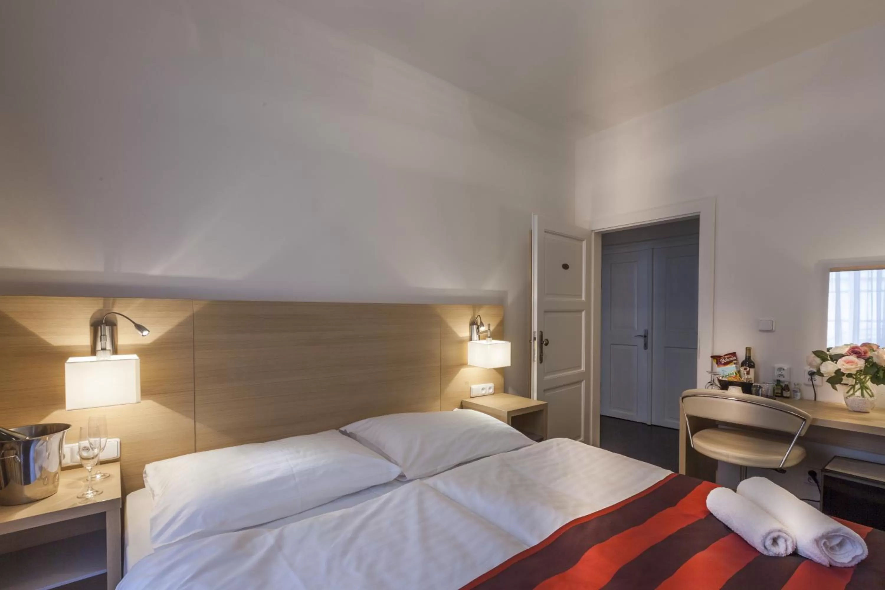 Family Two-Bedroom Suite in Little King Hotel U Malvaze