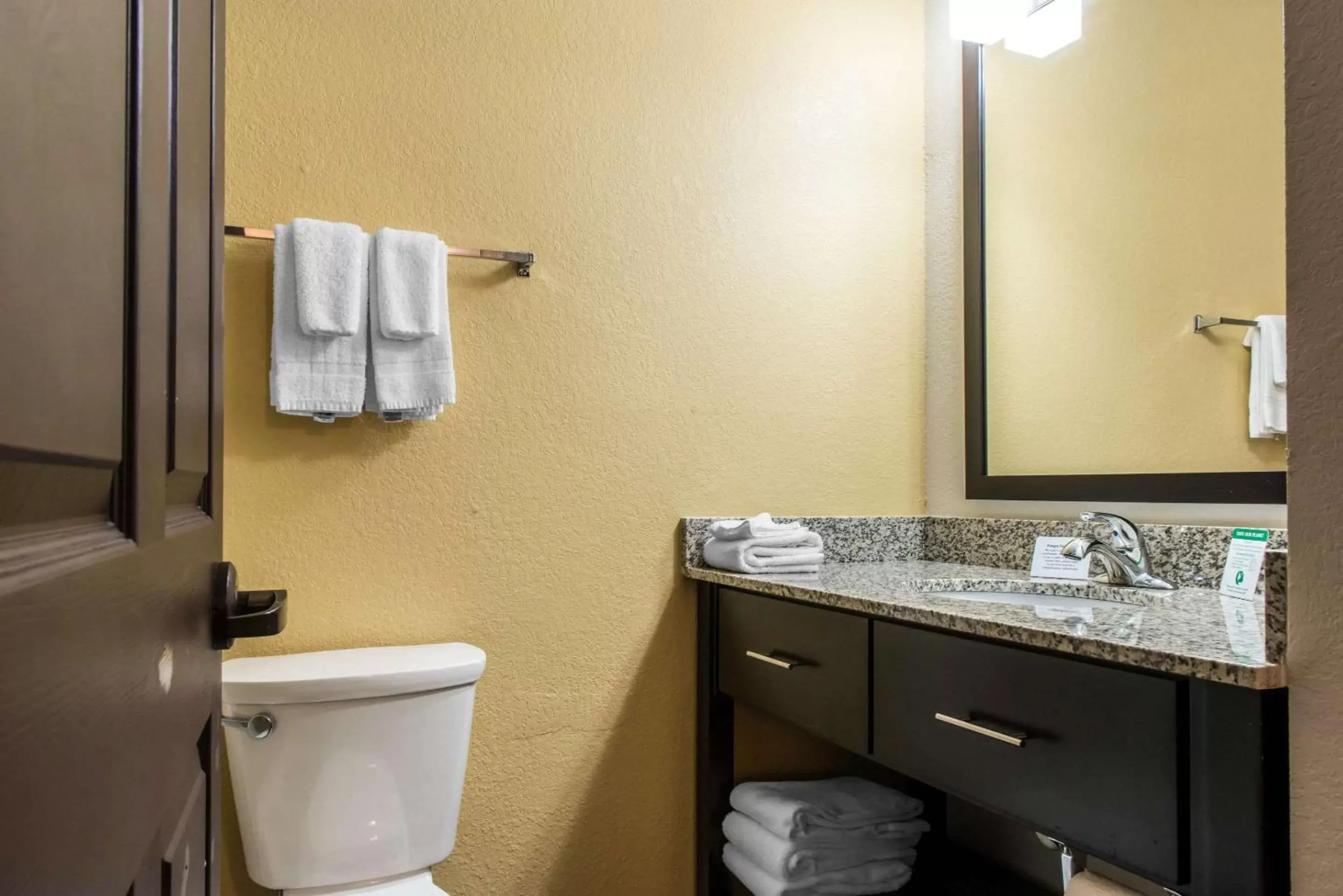 Bedroom, Bathroom in Sleep Inn & Suites Pittsburgh