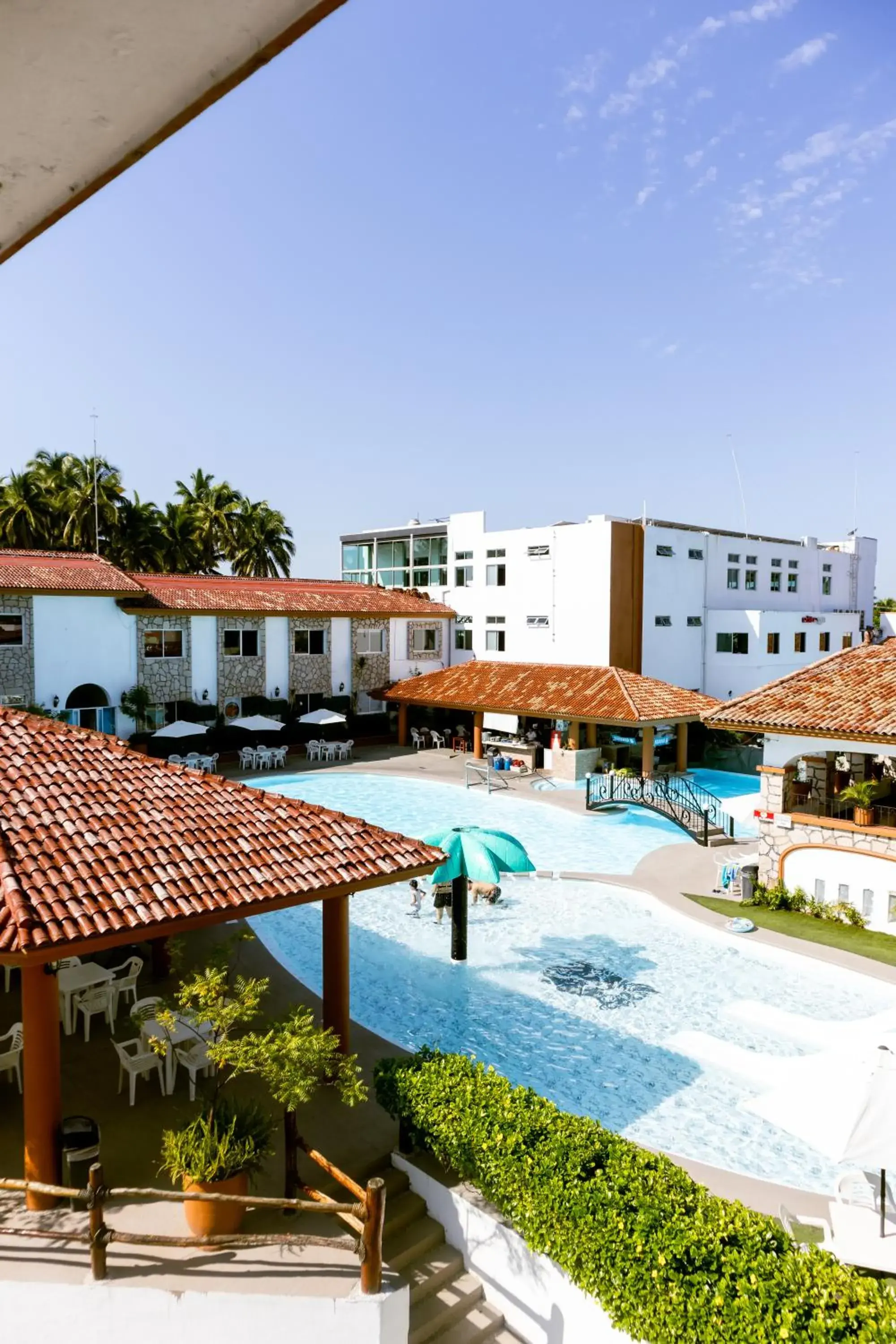 Property building, Pool View in María Isabel Colima