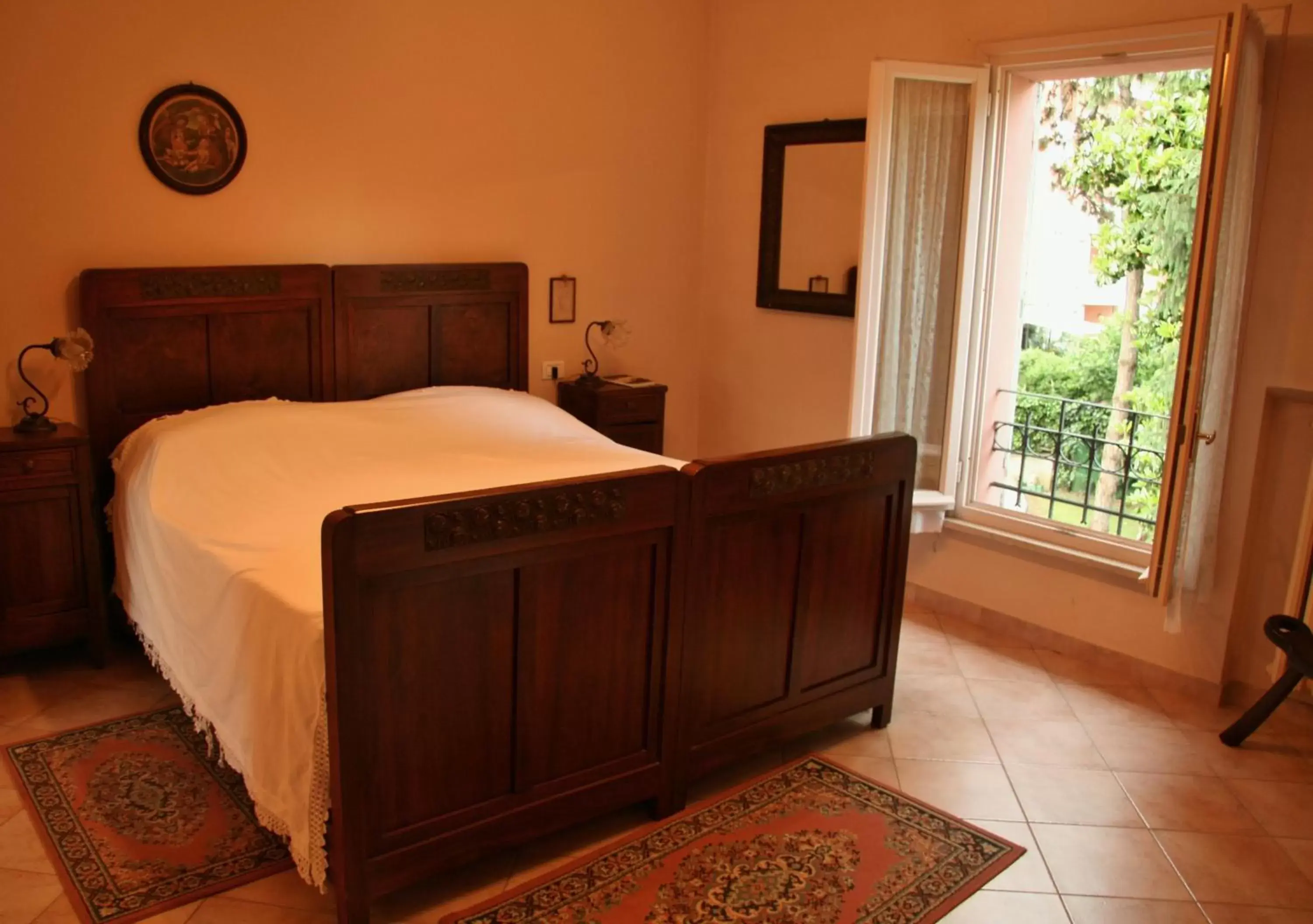 Standard Triple Room - single occupancy in B&B La Bugia di Villa Tanzi Standard Triple Room - single occupancy in B&B La Bugia di Villa Tanzi