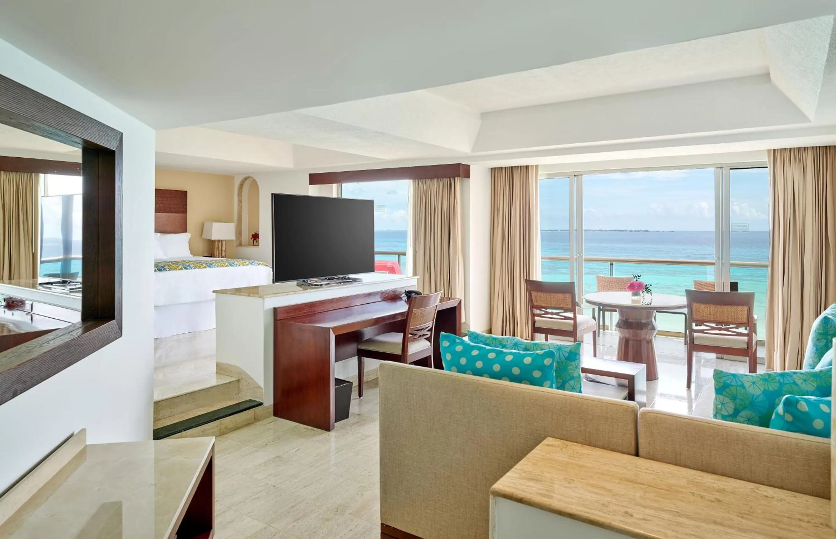 Photo of the whole room in Grand Fiesta Americana Coral Beach Cancun - All Inclusive