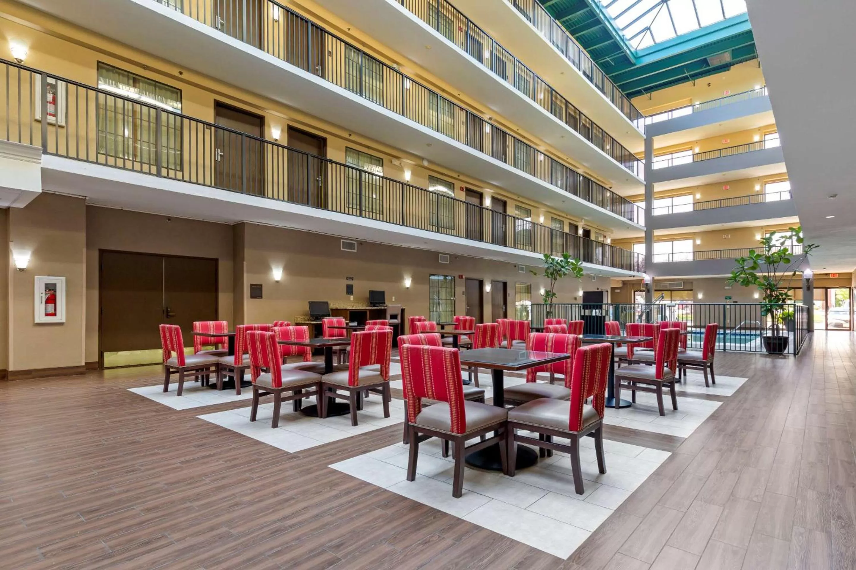 Restaurant/places to eat in Comfort Suites Fredericksburg South