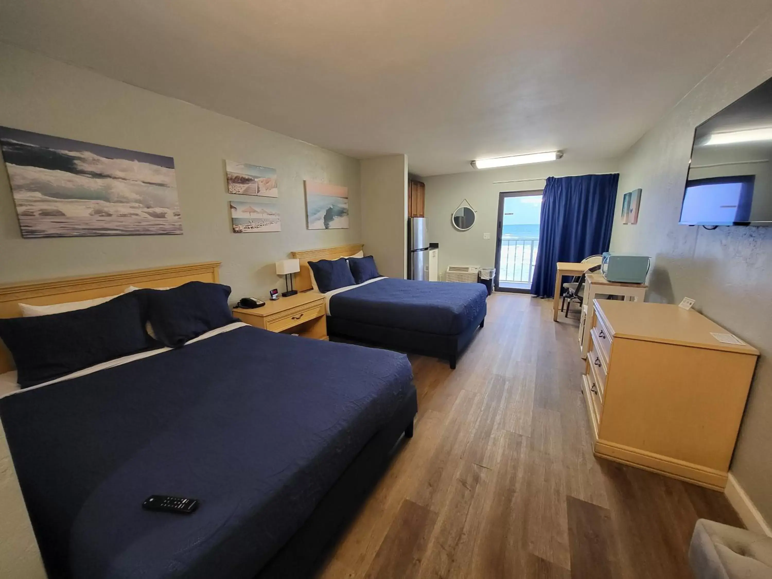 Bed in Beachside Hotel Bed in Beachside Hotel