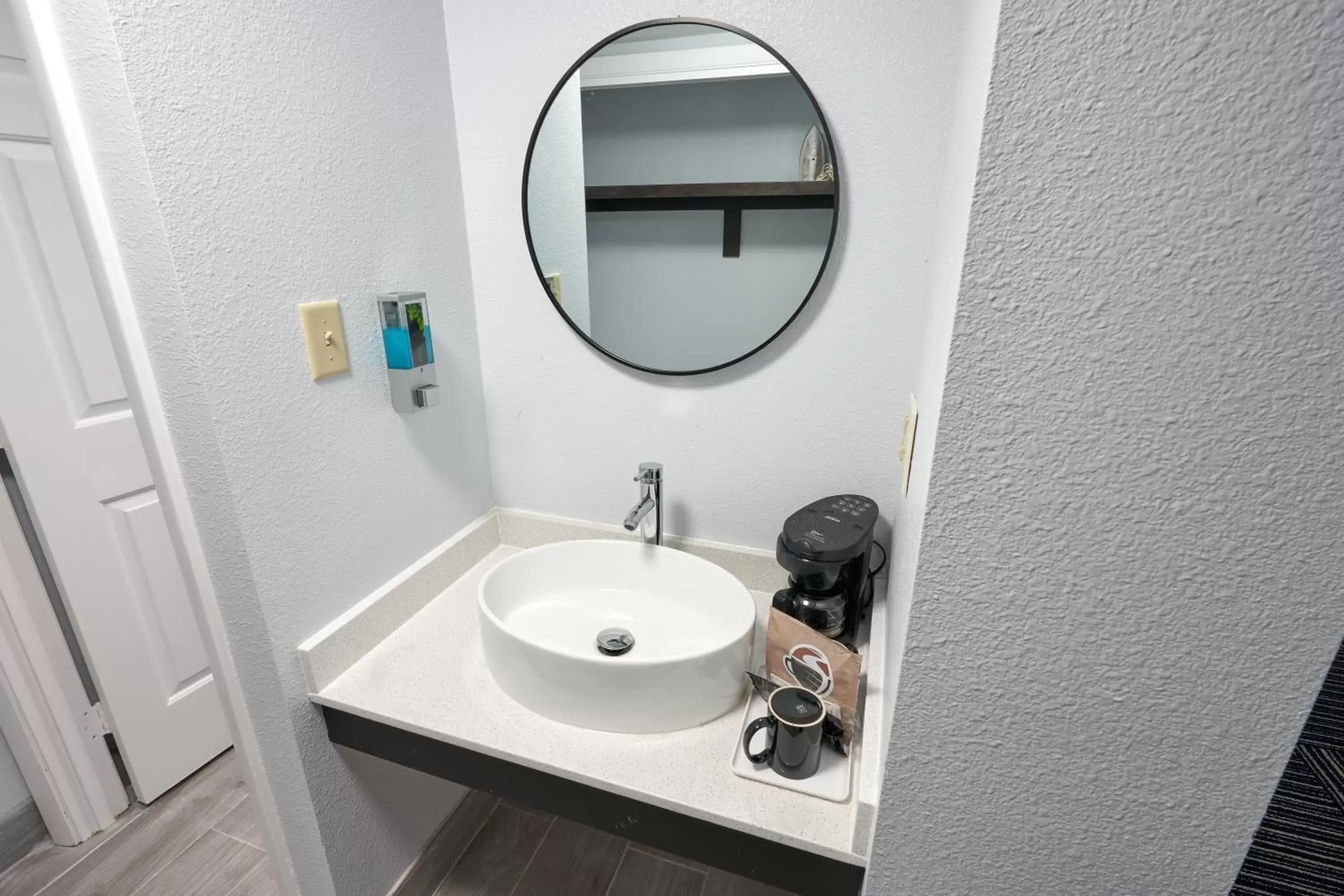 Bathroom in The Admiralty Inn & Suites